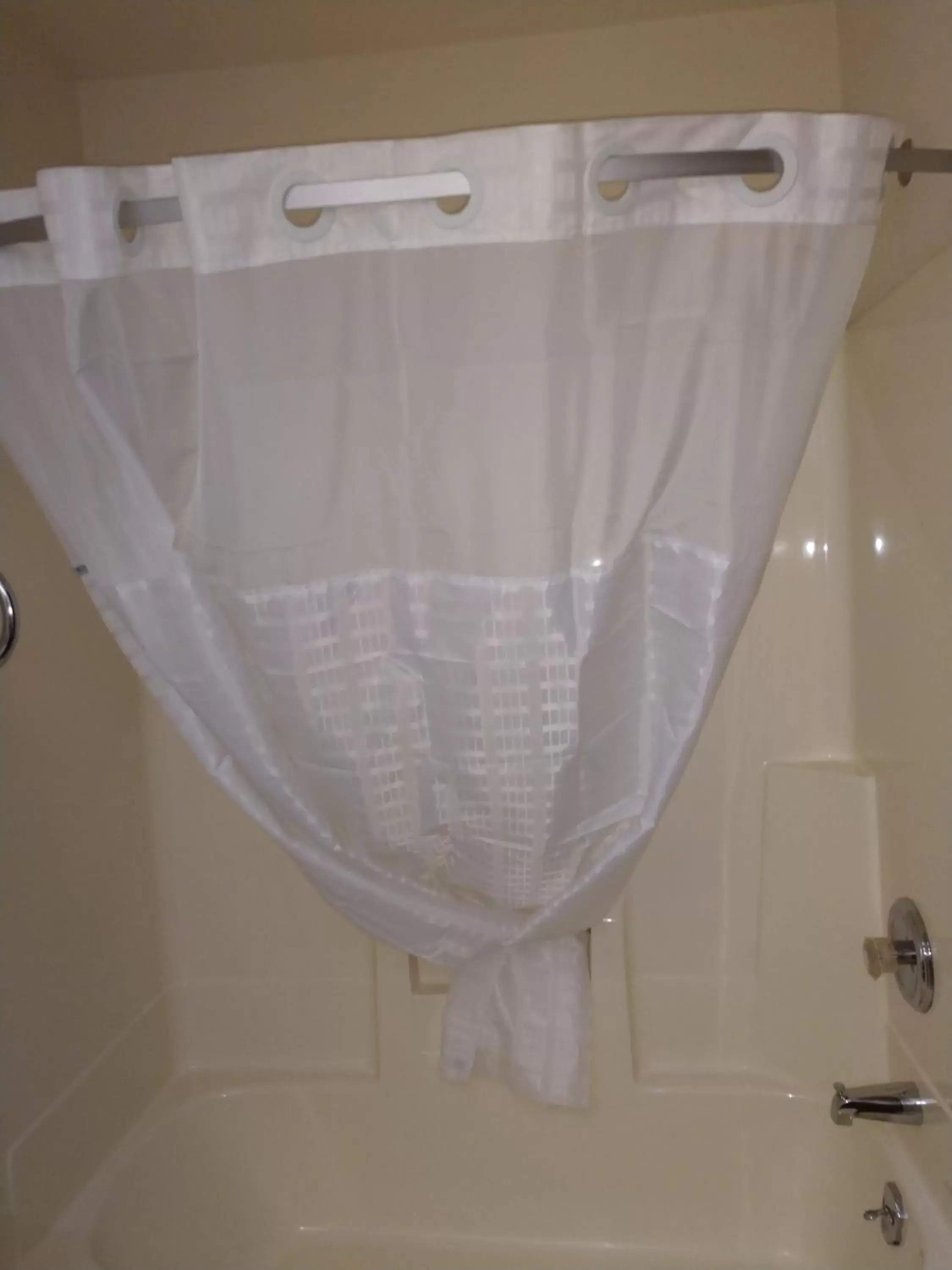 Shower, Bathroom in Wautoma Inn