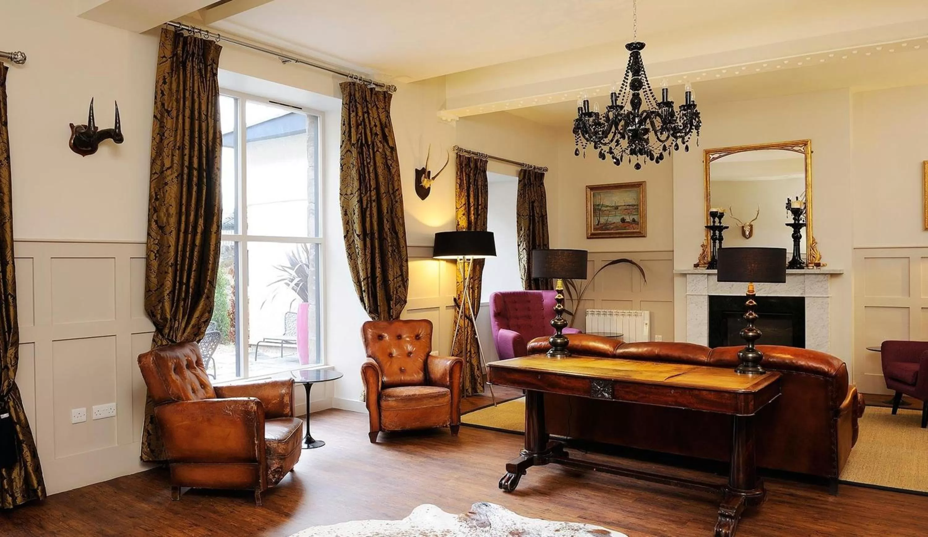 Living room in Brooks Hotel