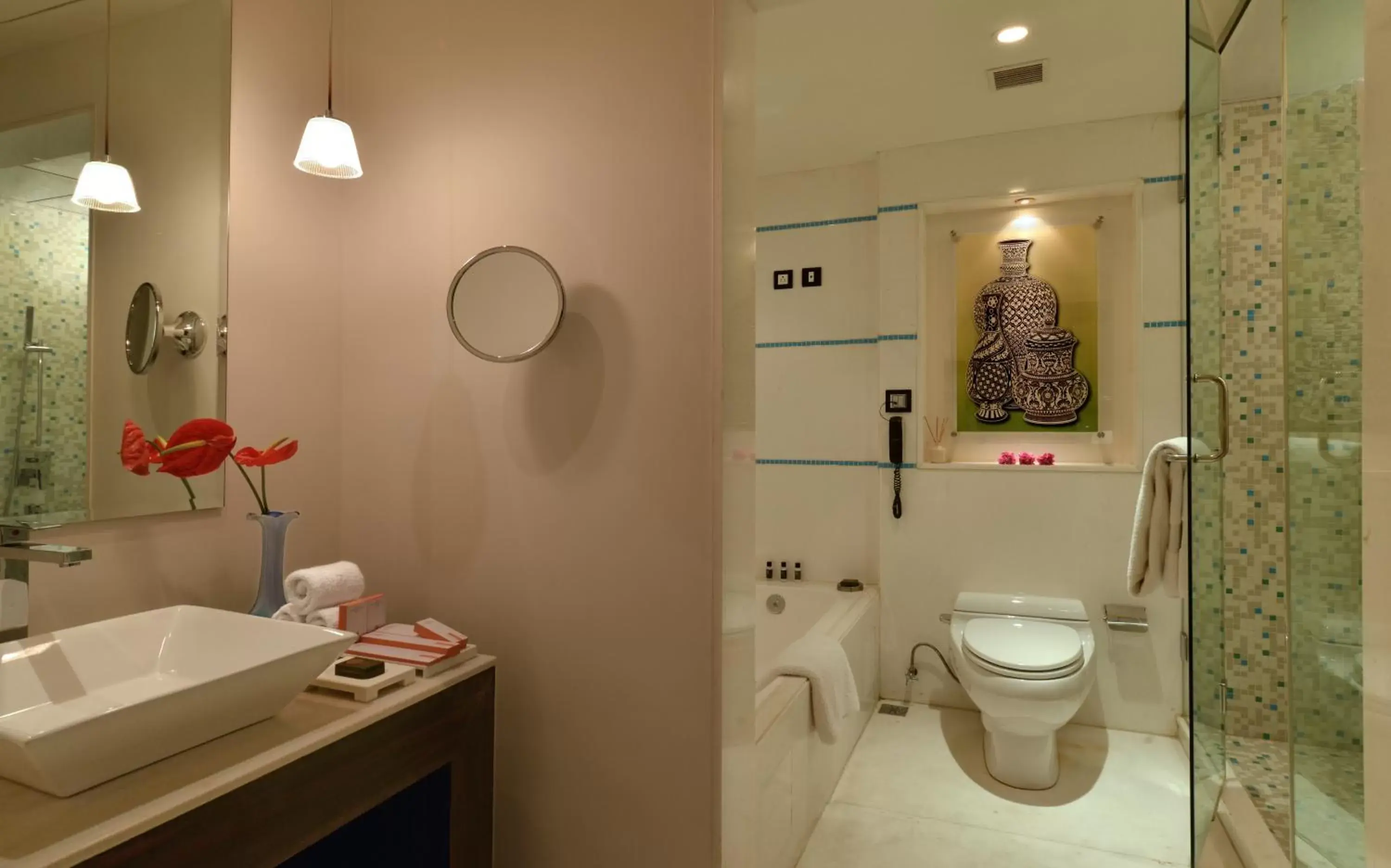 Bathroom in The Golkonda Hotel