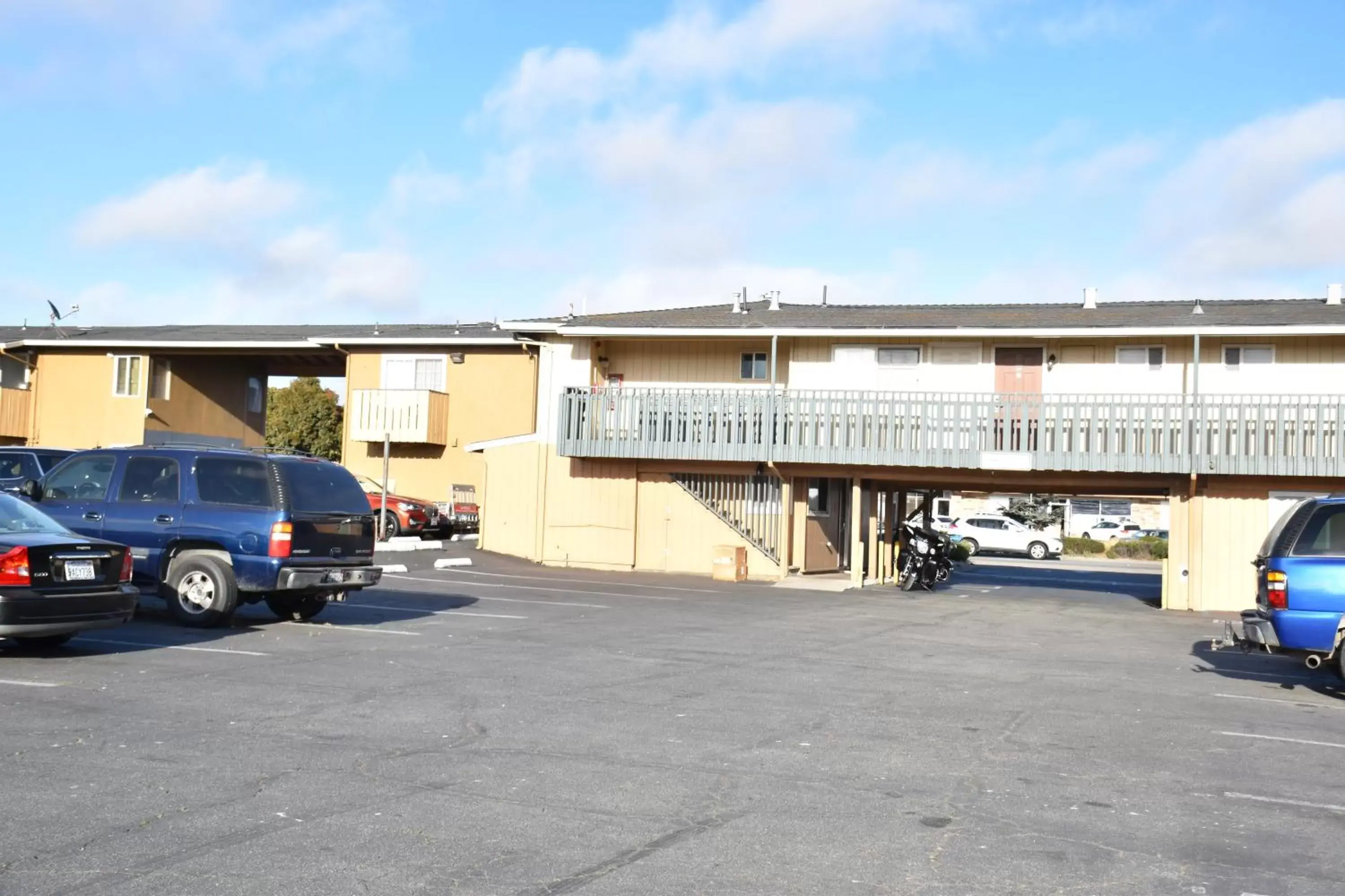 Parking, Property Building in Gateway Lodge