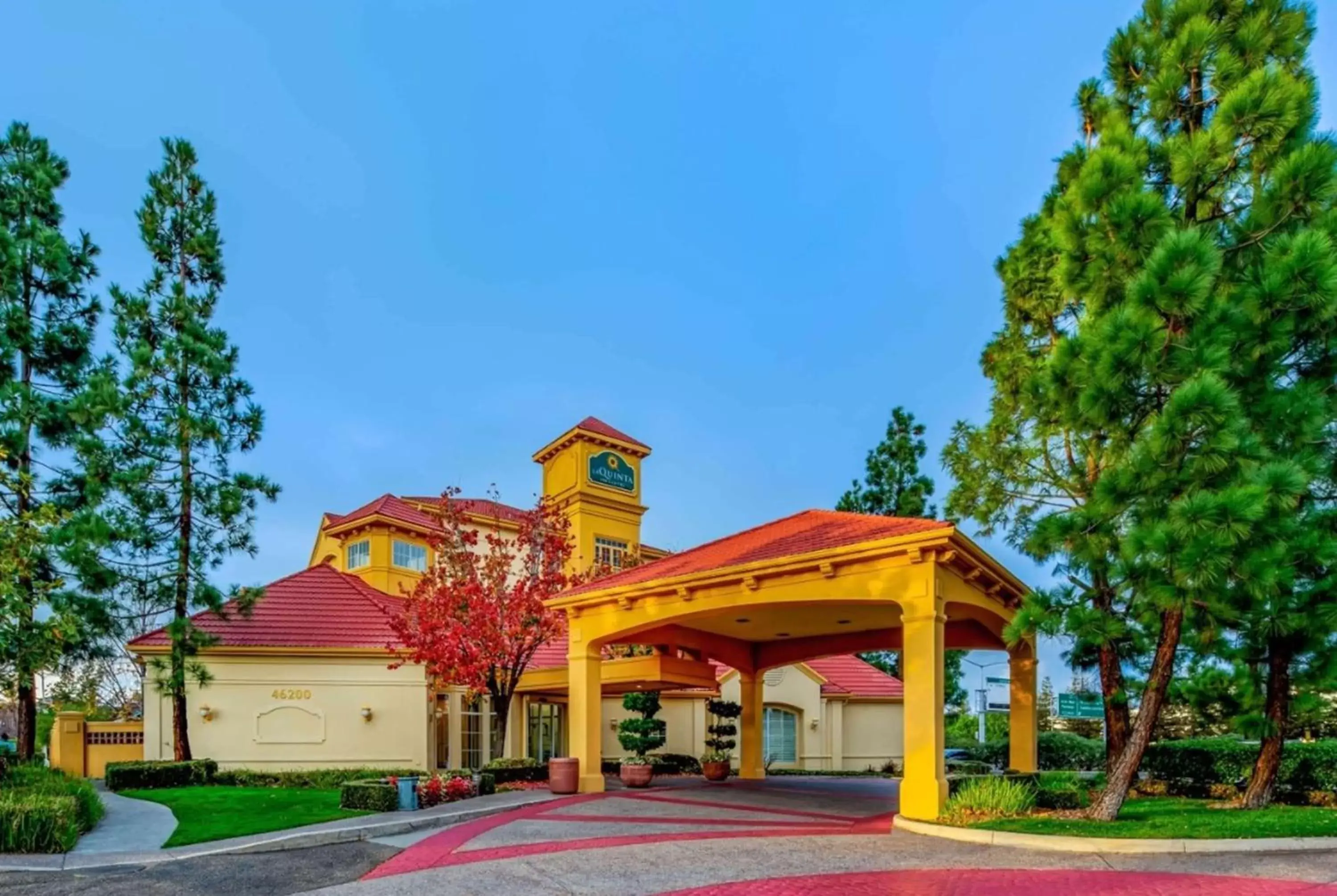 Property Building in La Quinta by Wyndham Fremont / Silicon Valley