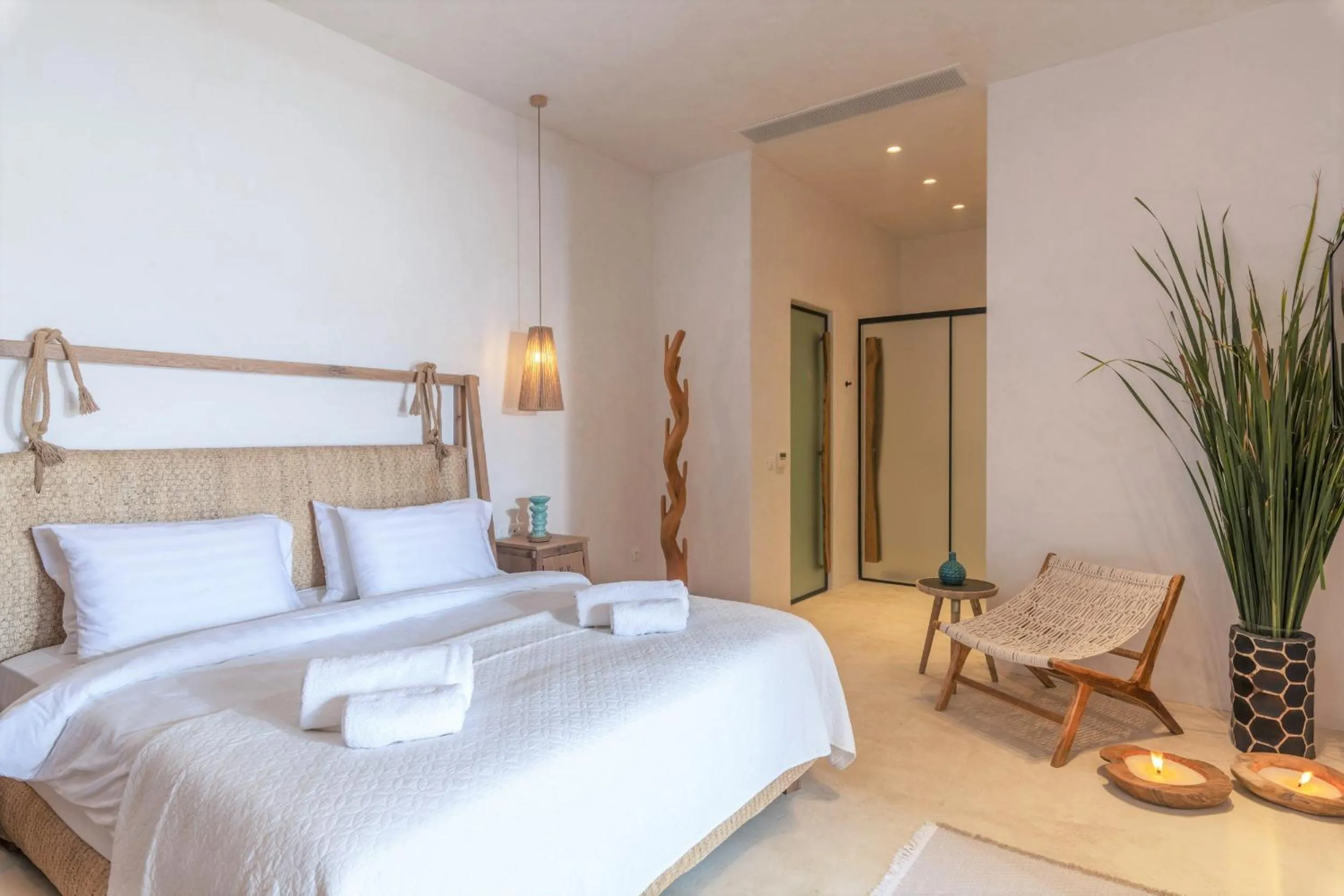 Bathroom, Bed in Panormos Village Hotel