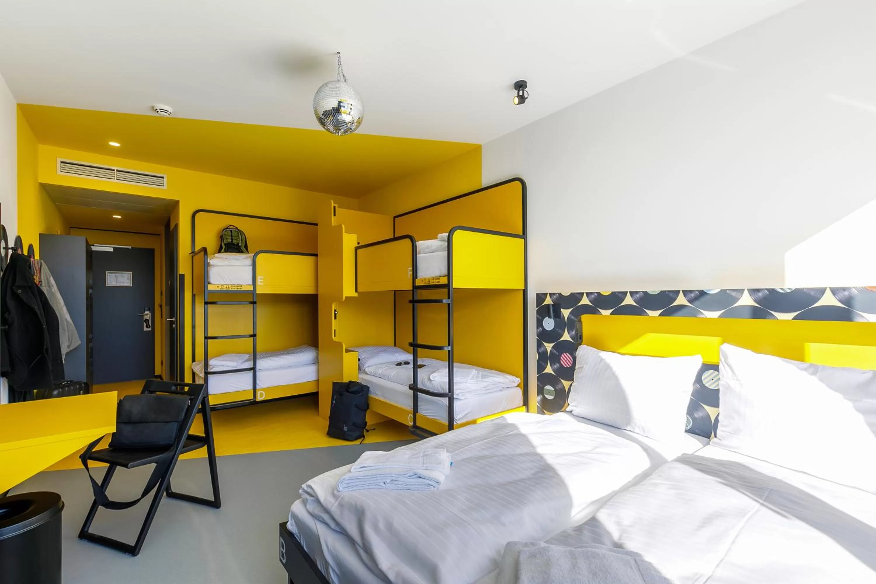 Photo of the whole room, Bunk Bed in MEININGER Hotel Dresden Zentrum