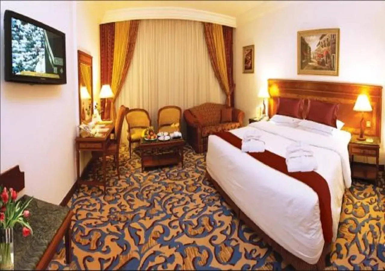 Bedroom, Bed in Casablanca Hotel Jeddah