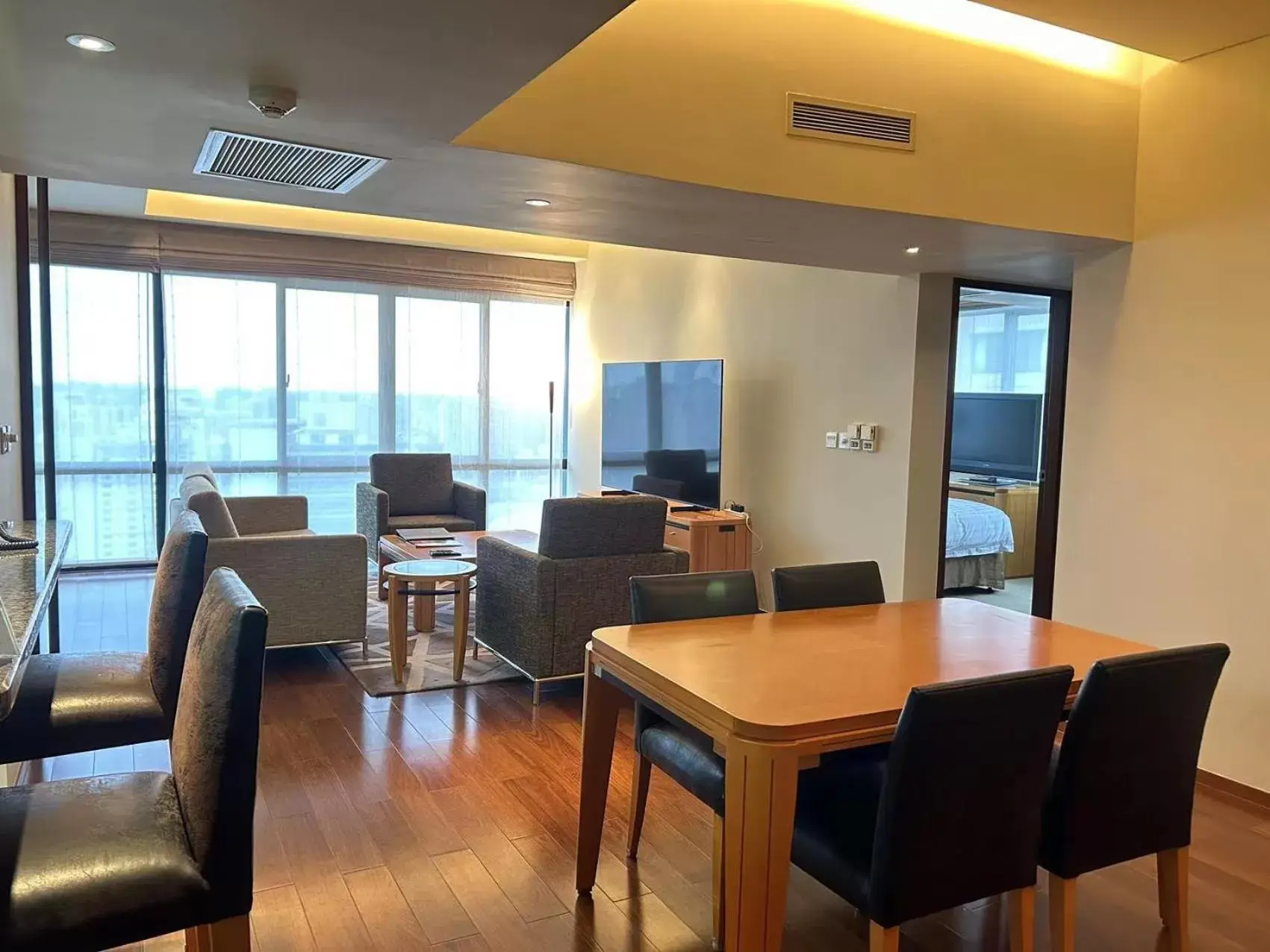 Dining Area in Shanghai Centre Serviced Apartment