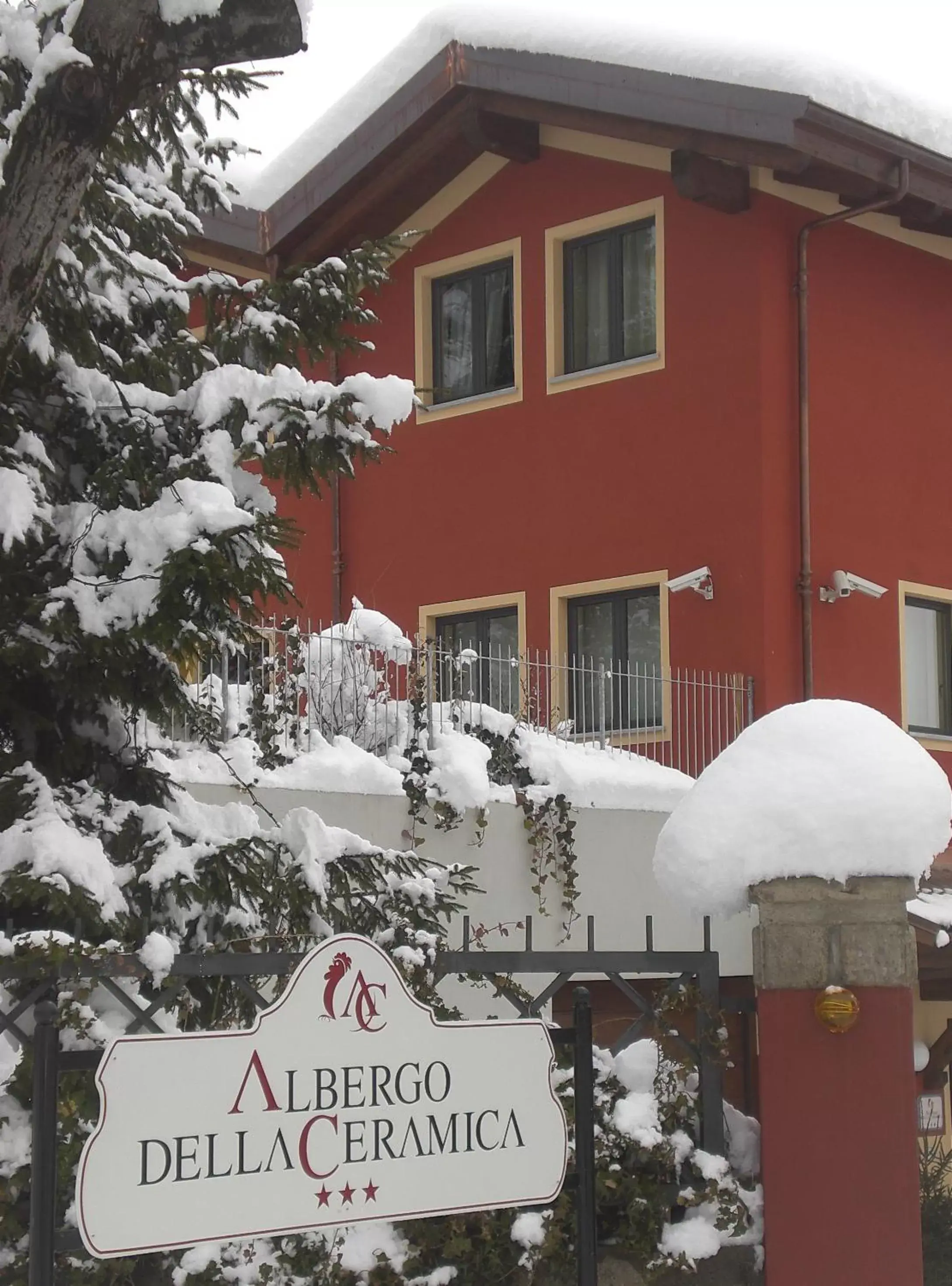 Property building, Winter in Albergo della Ceramica