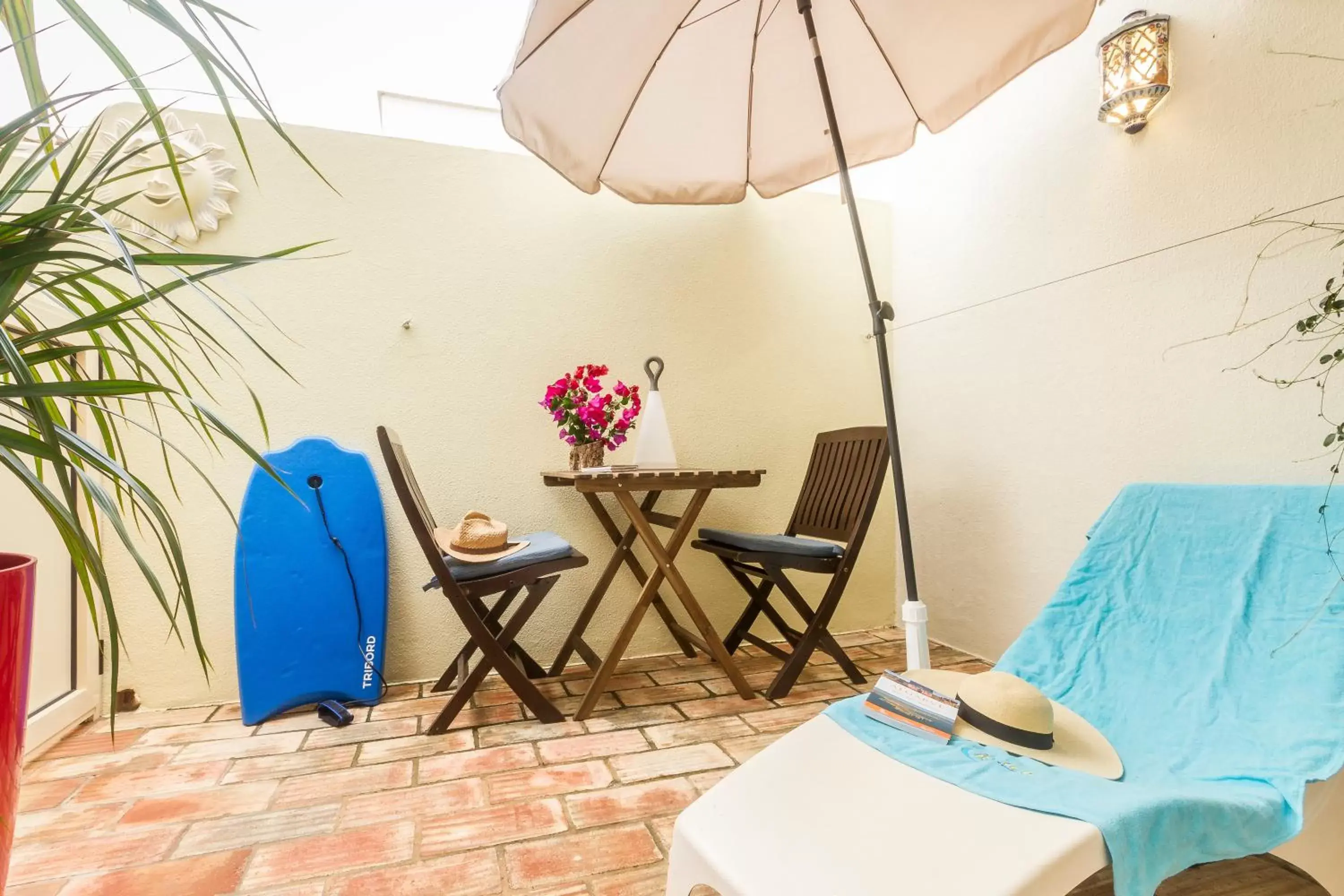 Patio in Luz Beach Apartments