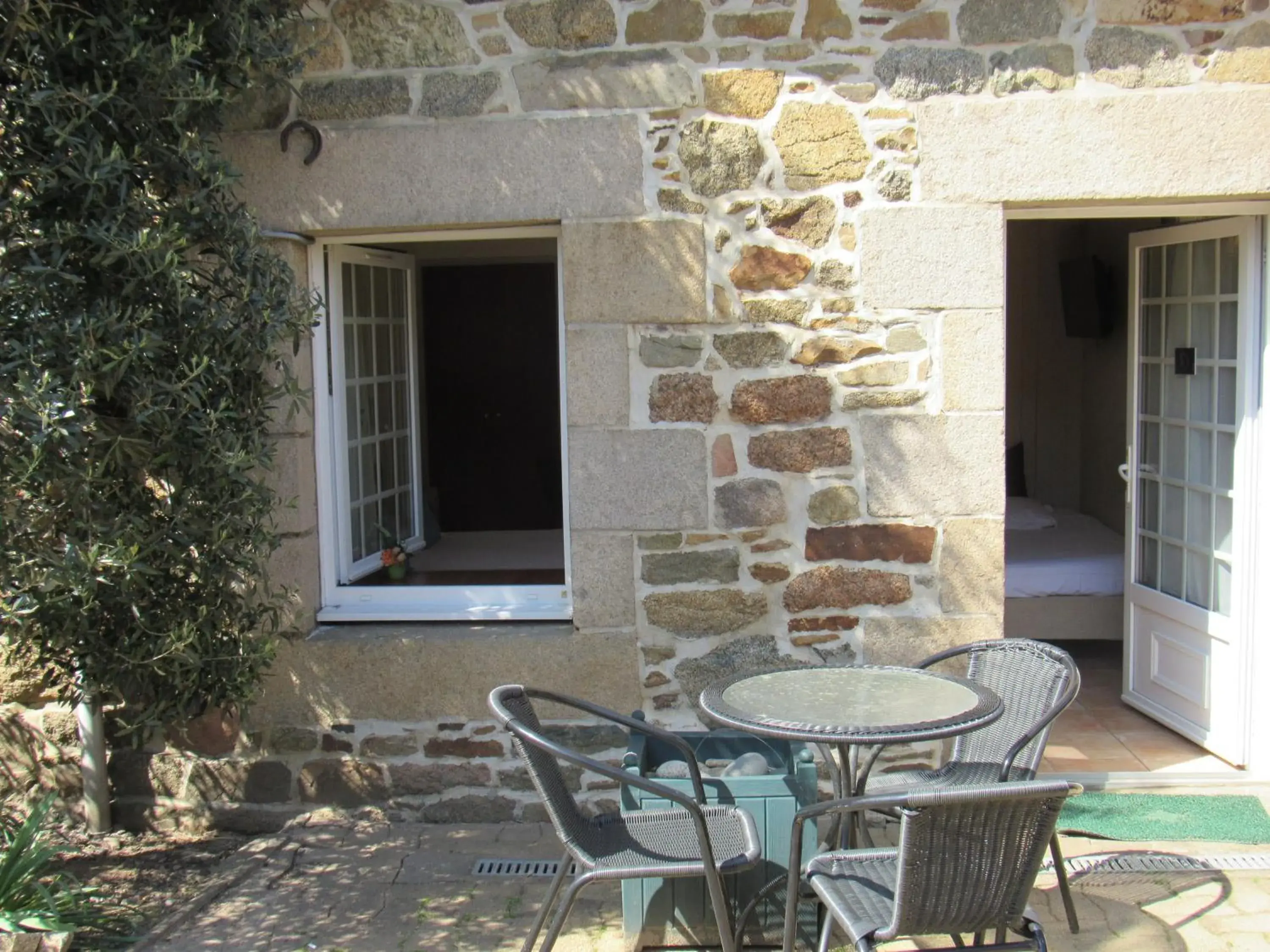 Garden view, Patio/Outdoor Area in Citotel Les Sternes