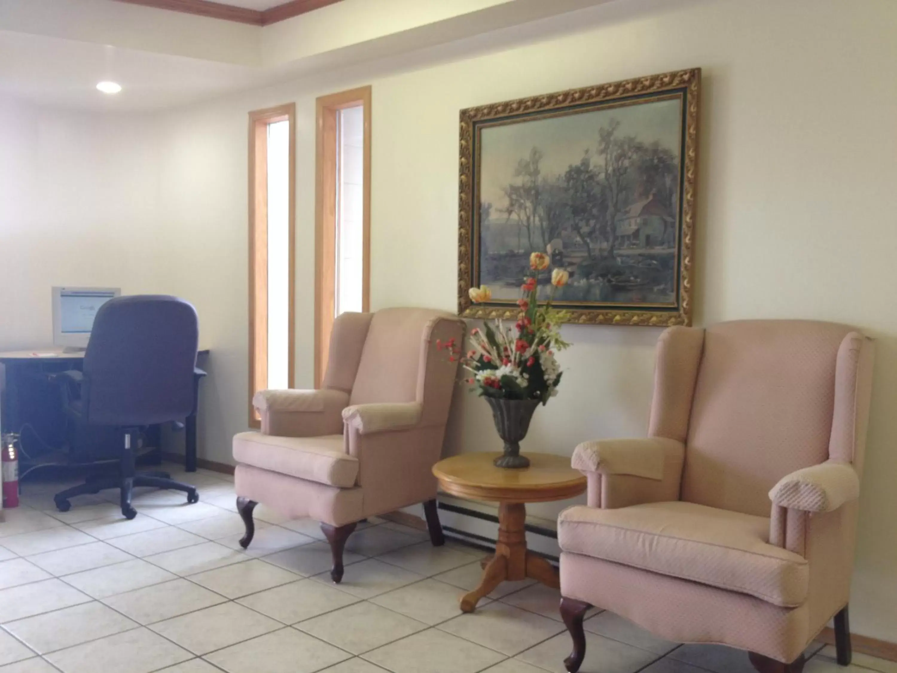 Lobby or reception in Knights Inn Lethbridge Lobby or reception in Knights Inn Lethbridge