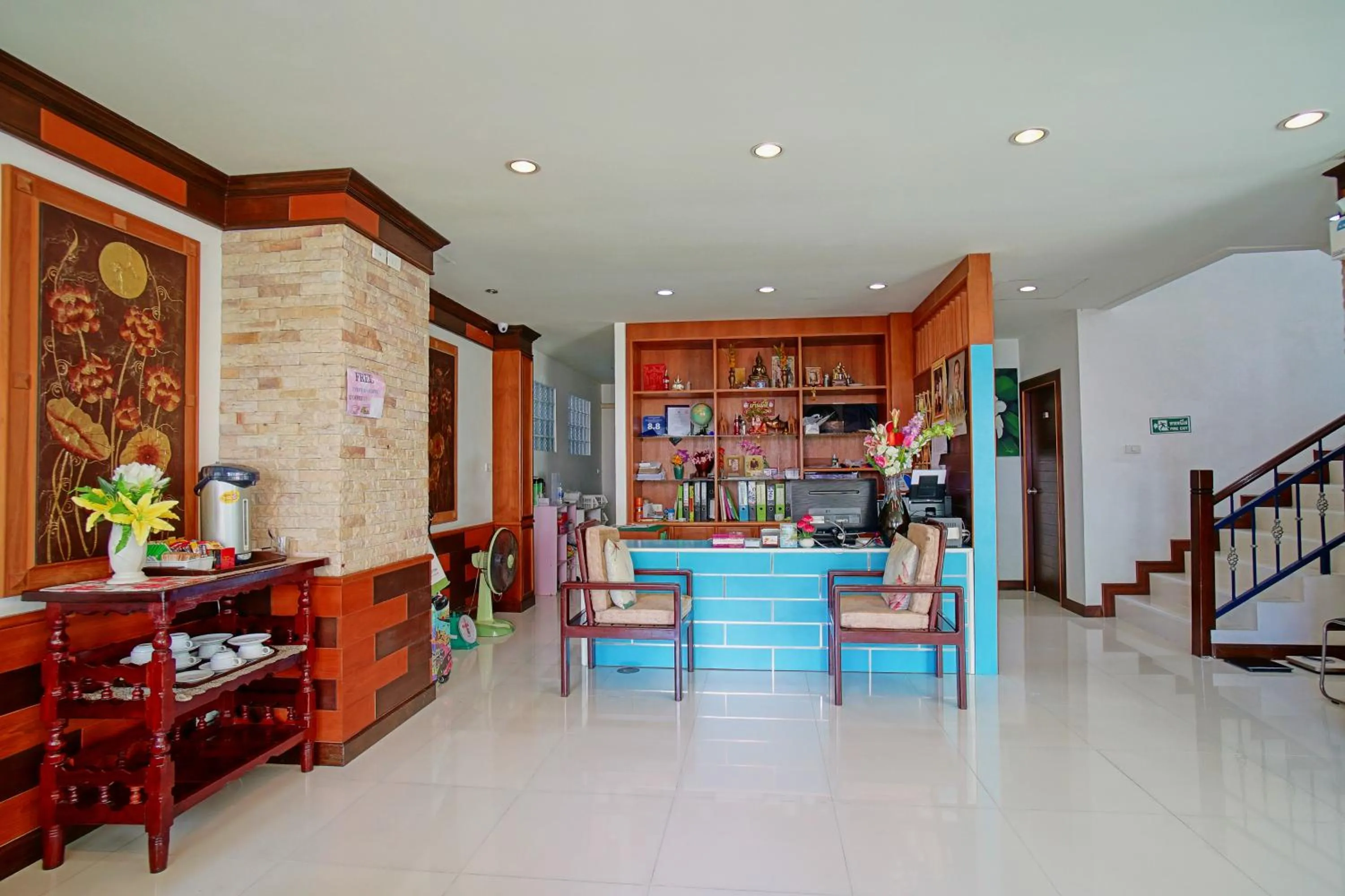 Lobby or reception in Ruen Buathong Boutique Hotel Patong Beach