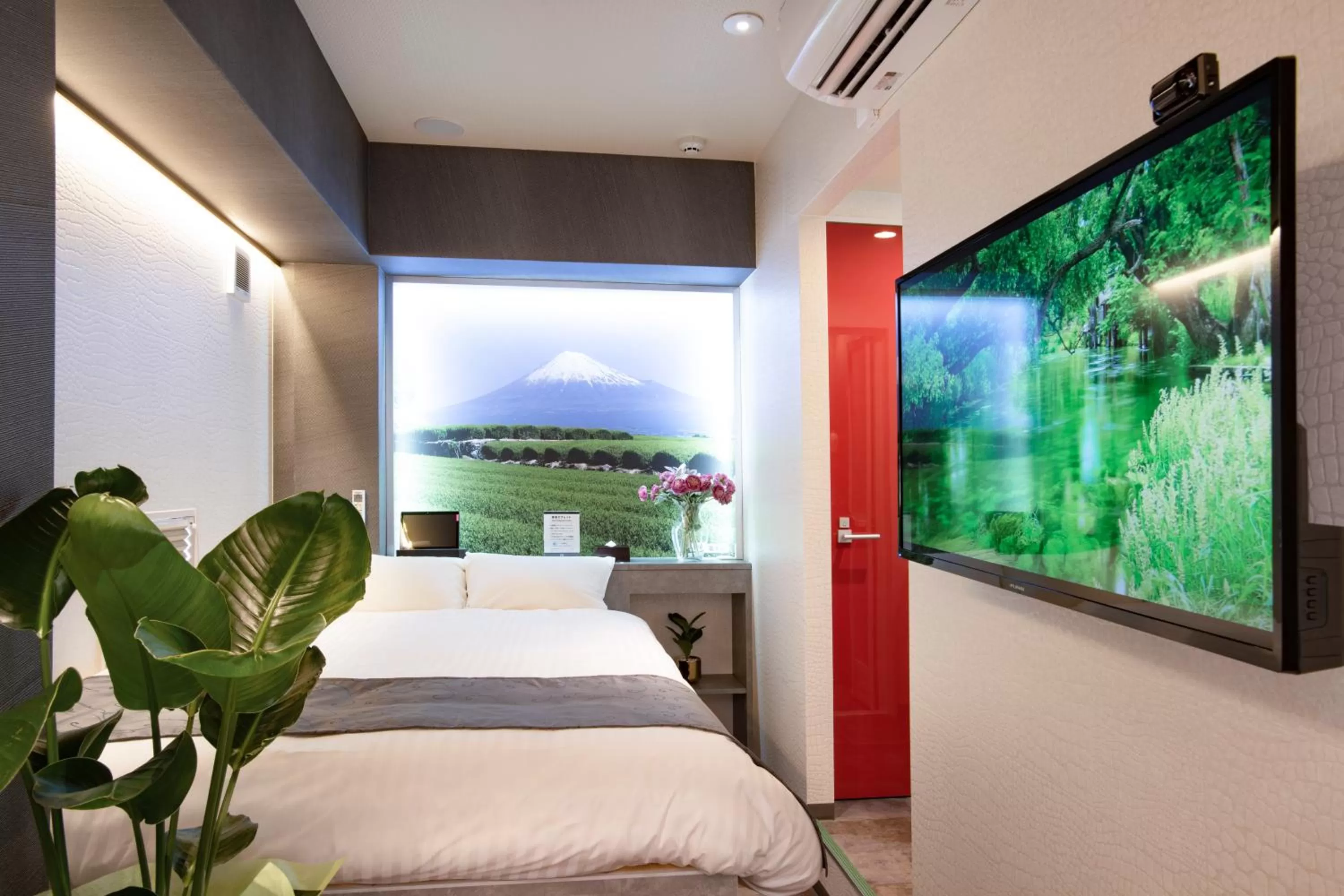 Photo of the whole room, Bed in Hotel Xcell Hiroshima Nagarekawa