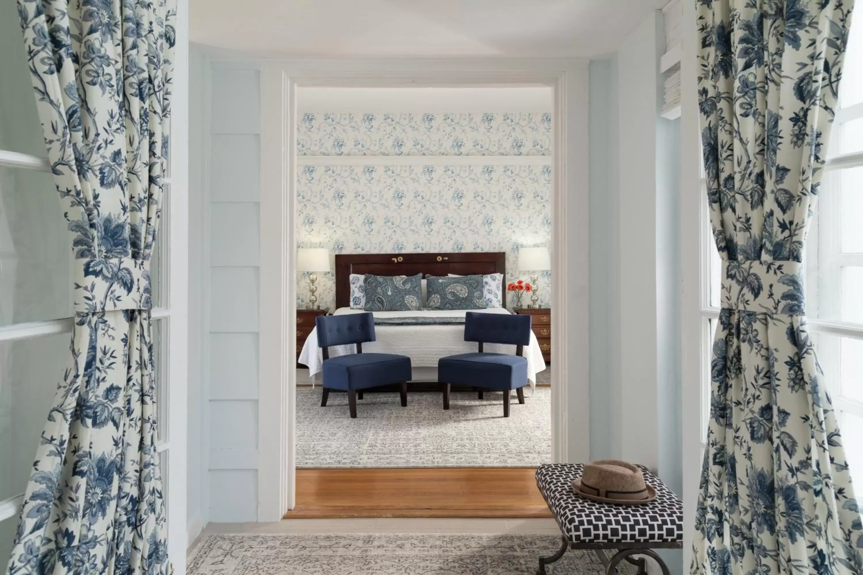 Room 10 - Estate King Room (Disability Access) in Four Chimneys Inn Room 10 - Estate King Room (Disability Access) in Four Chimneys Inn