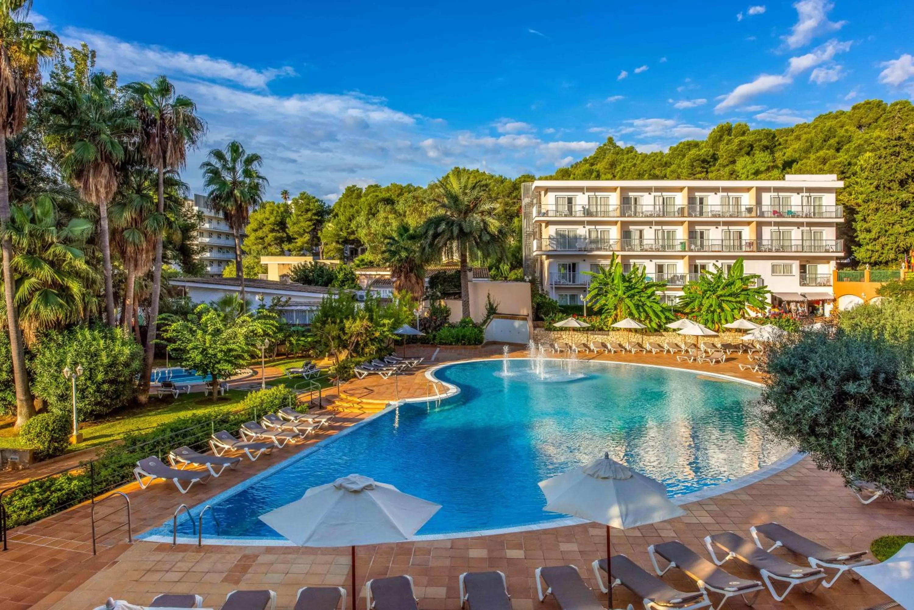 Pool view in Valentin Grand Park Suite Hotel