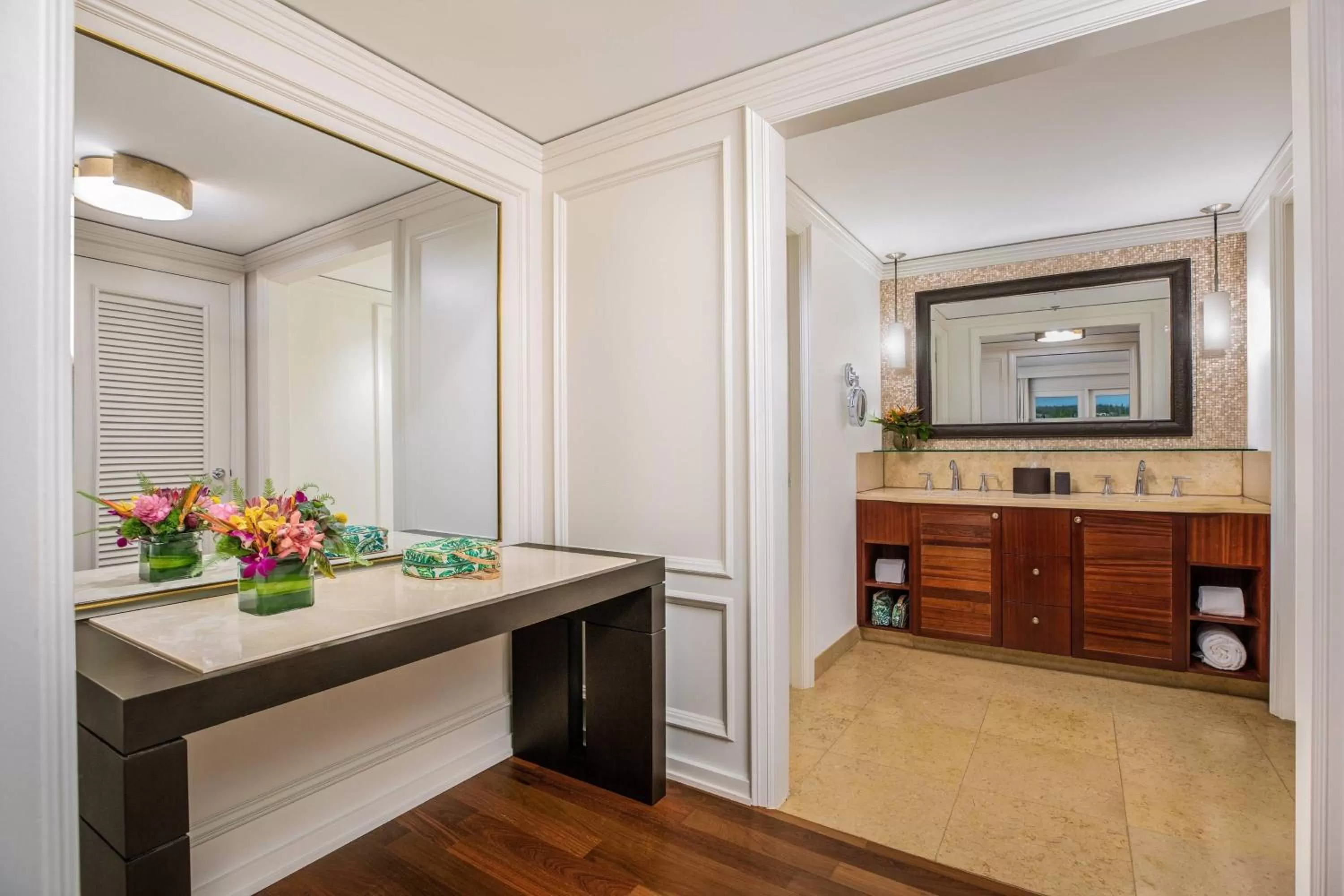 Photo of the whole room in The Ritz-Carlton Maui, Kapalua