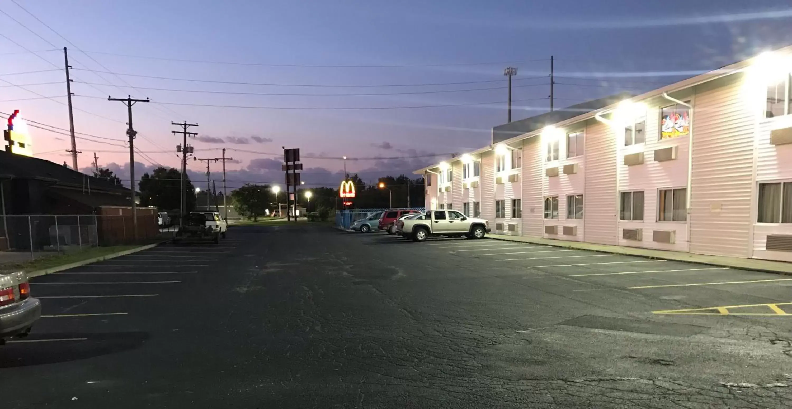 Night in Motel 6-Fort Wayne, IN