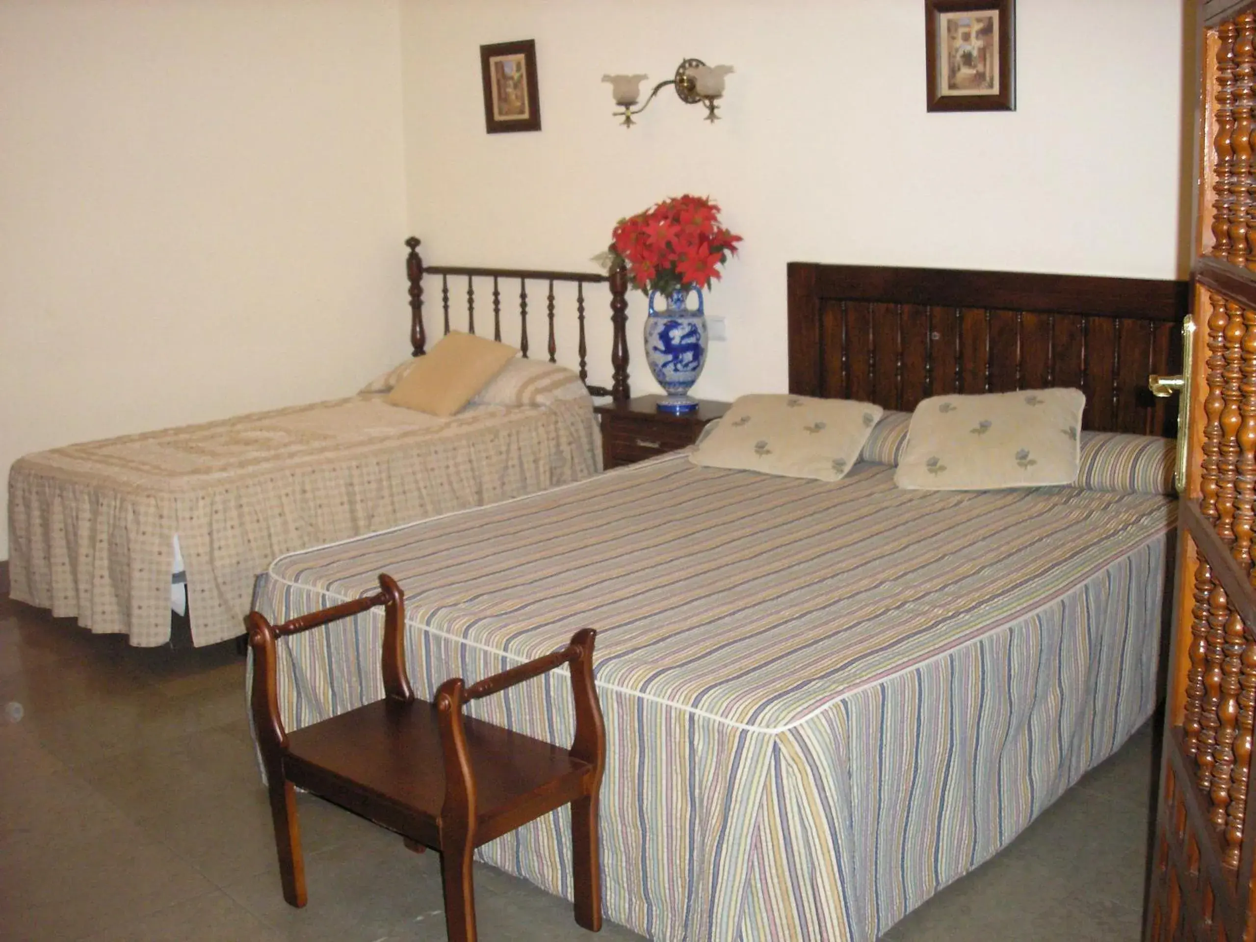 Bed in Hostal Colon Antequera