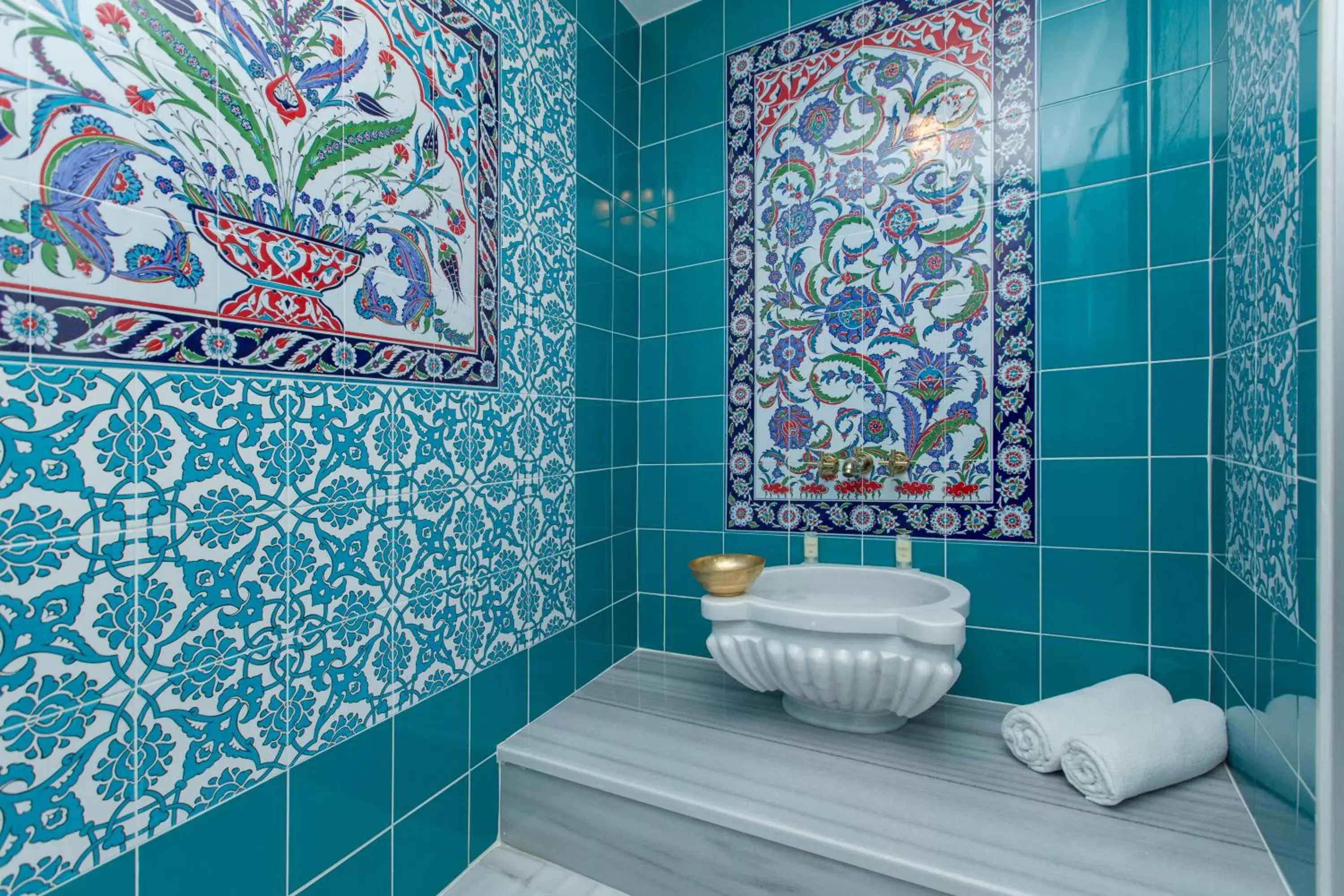 Bathroom in Darussaade Istanbul Hotel