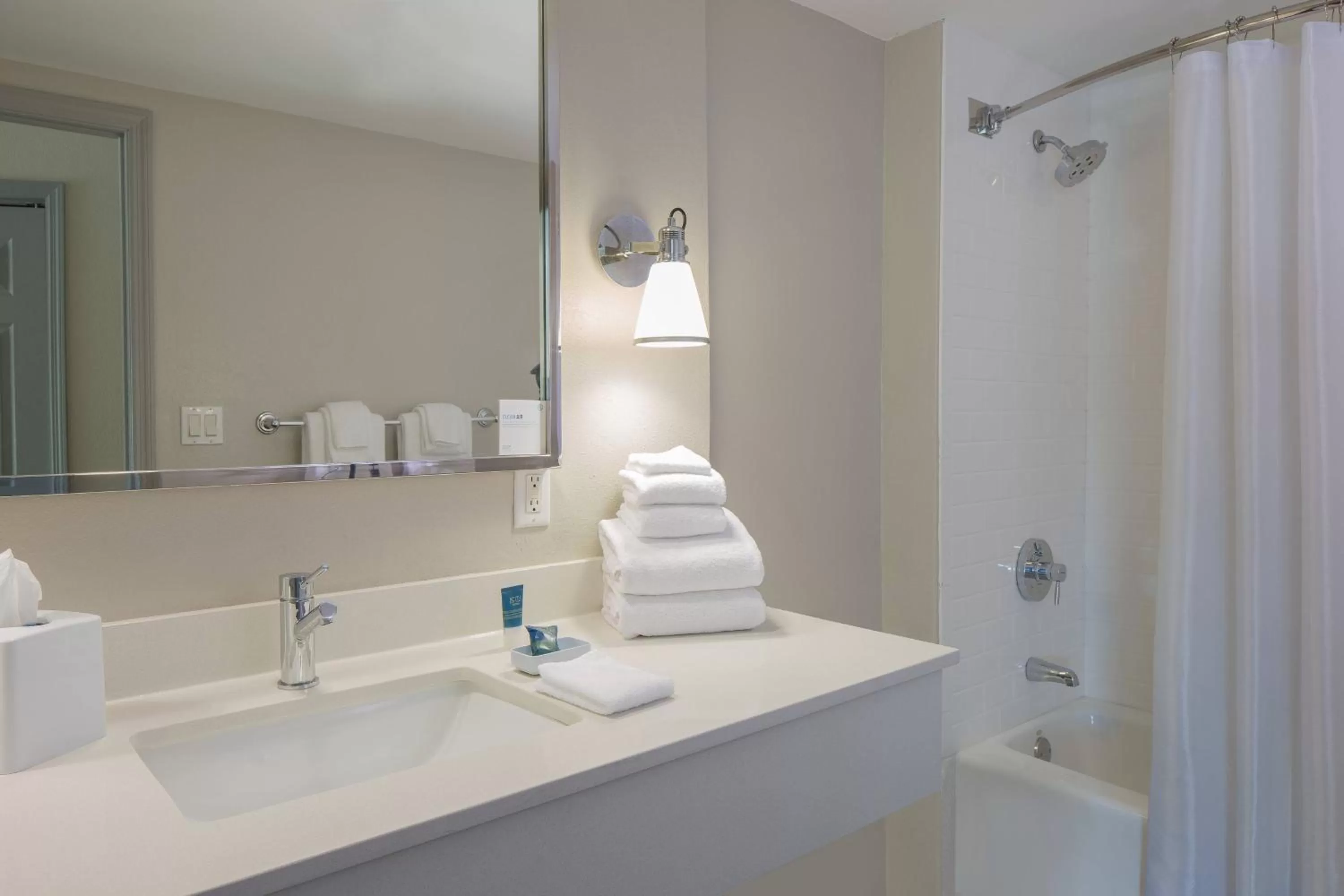 Bathroom in Four Points by Sheraton Orlando International Drive