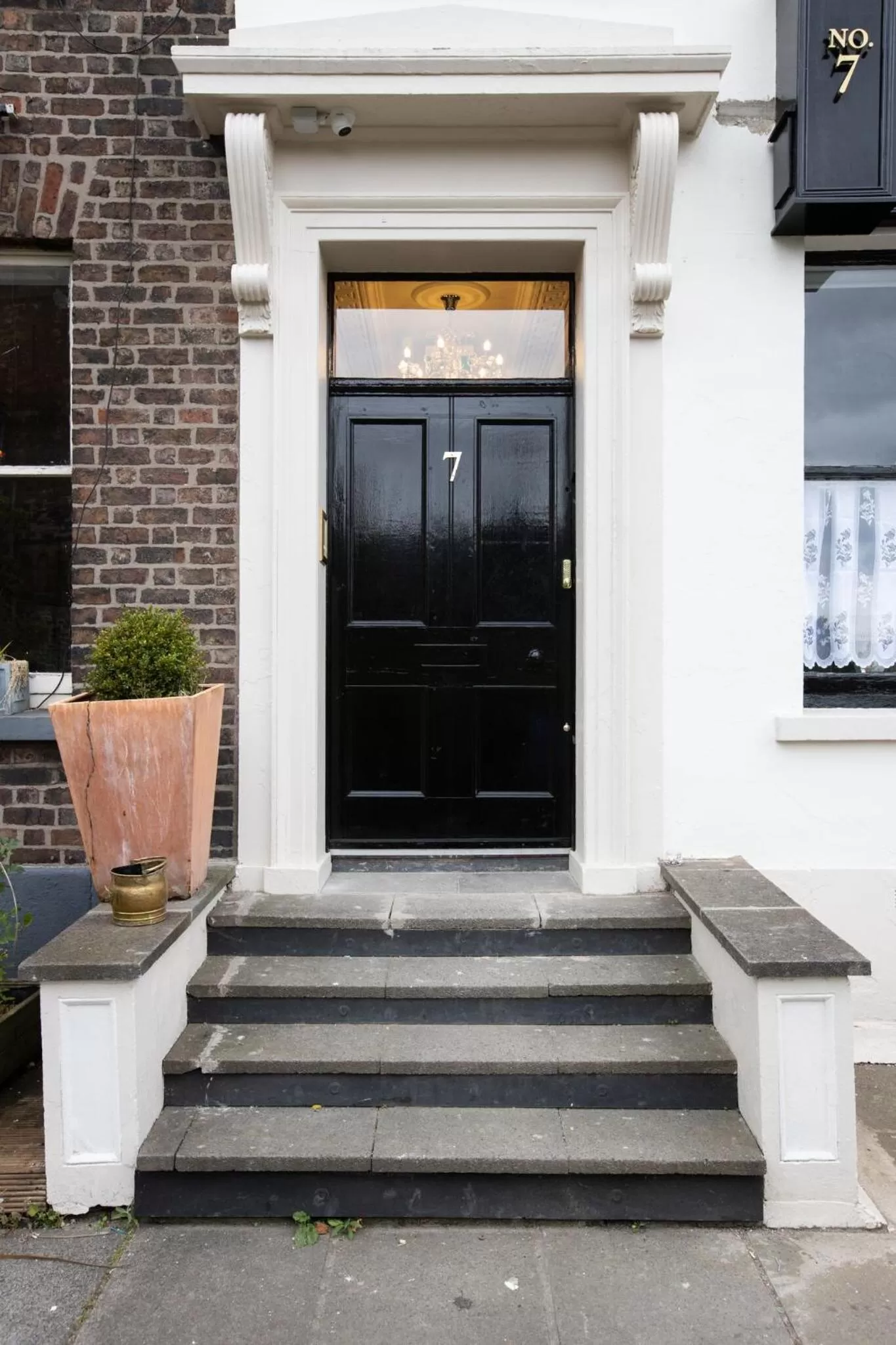 Facade/entrance in The Warren Belfast