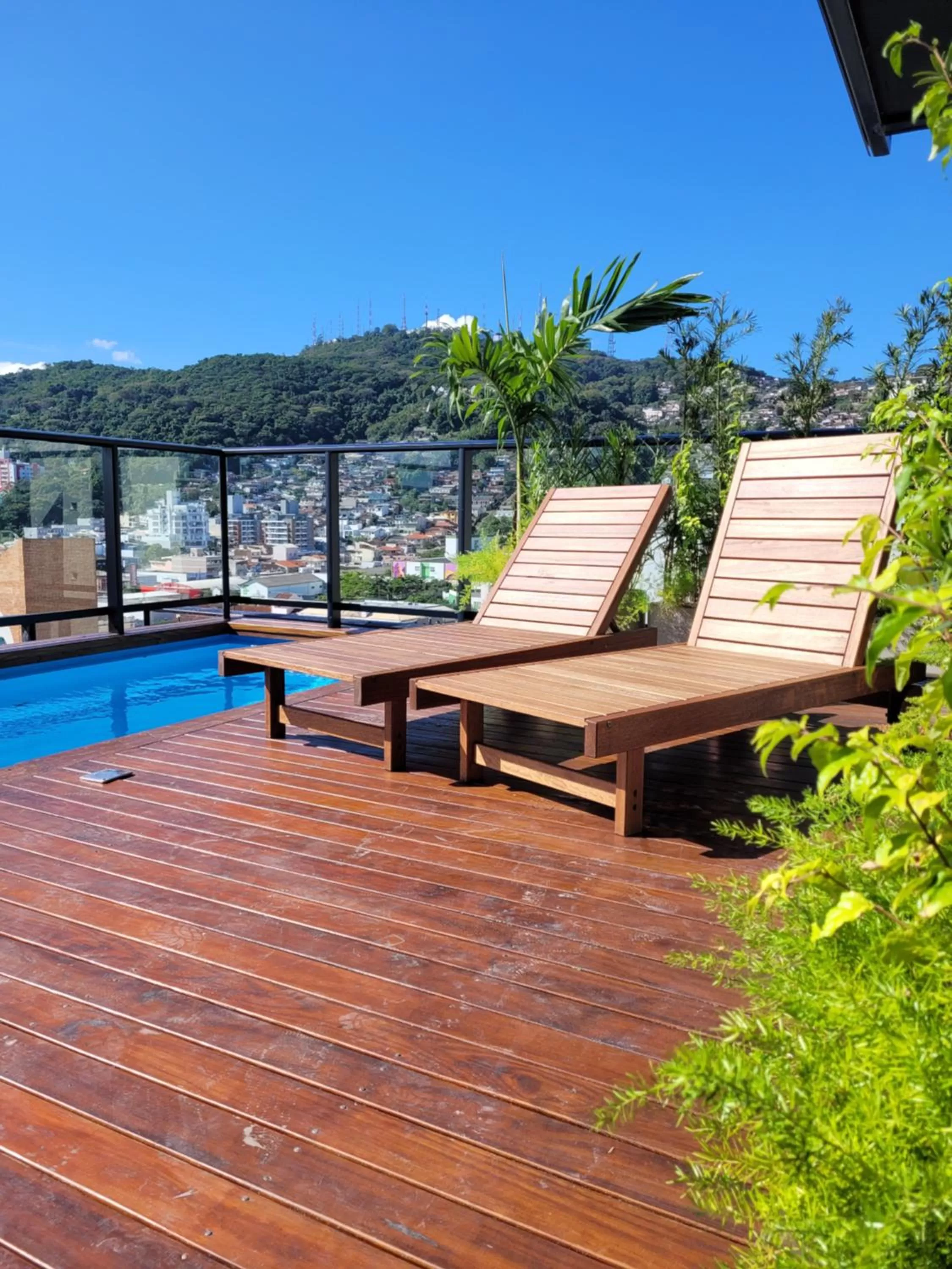 Swimming pool in Bewiki