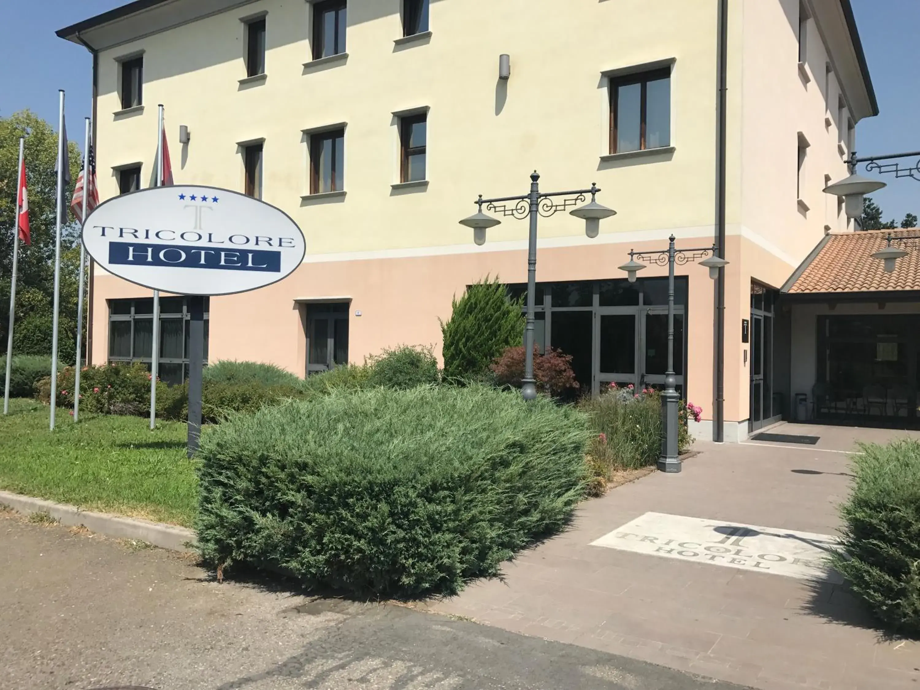 Facade/entrance in Tricolore Hotel