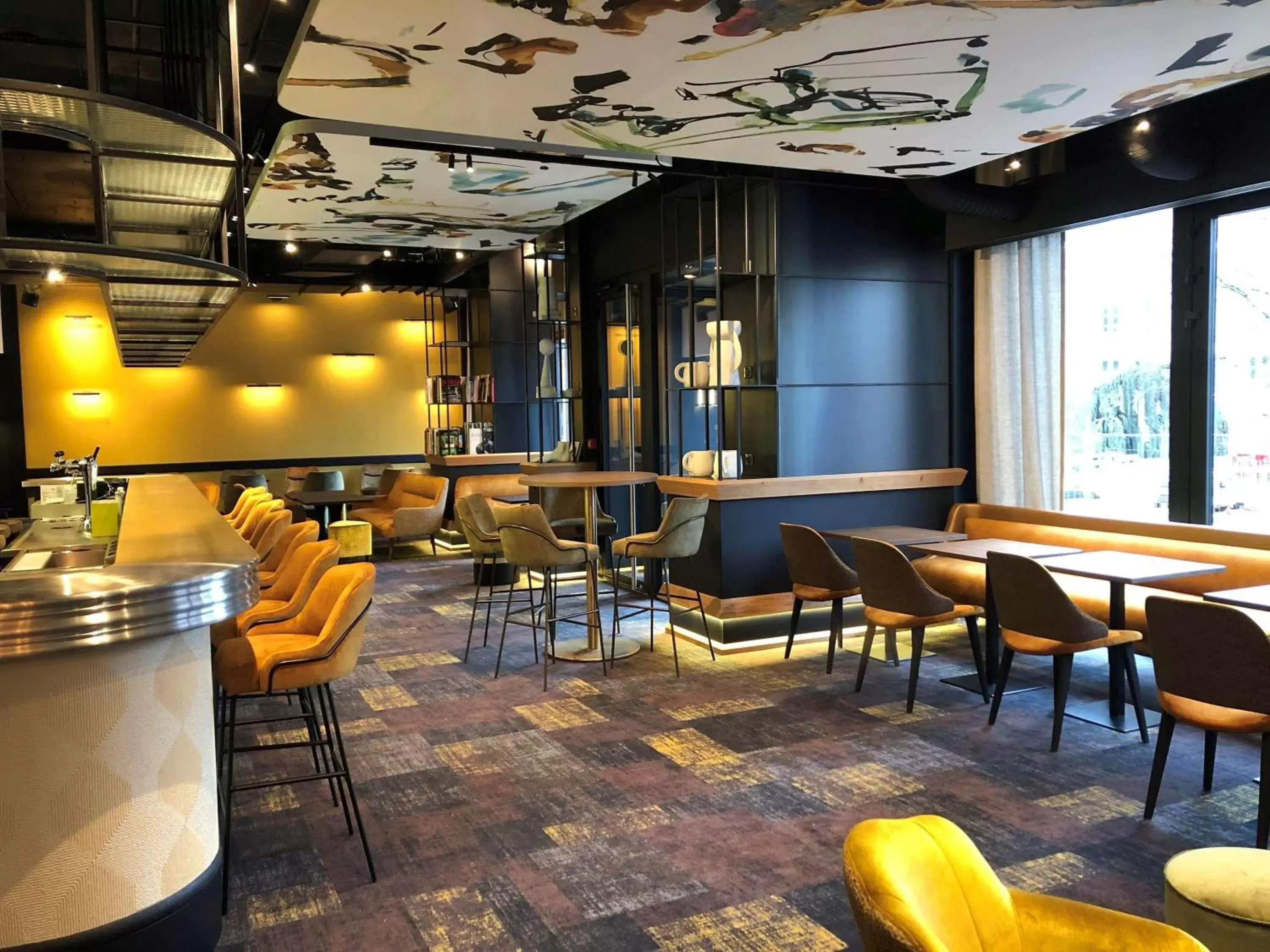 Restaurant/places to eat, Lounge/Bar in Mercure Metz Centre