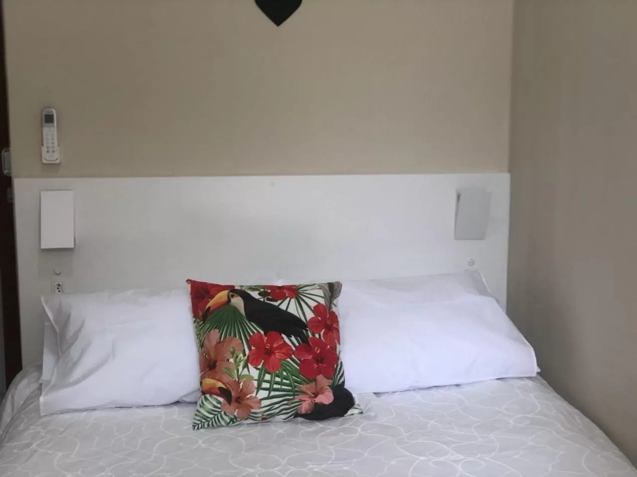 Bedroom, Bed in Pousada Ondas de Floripa