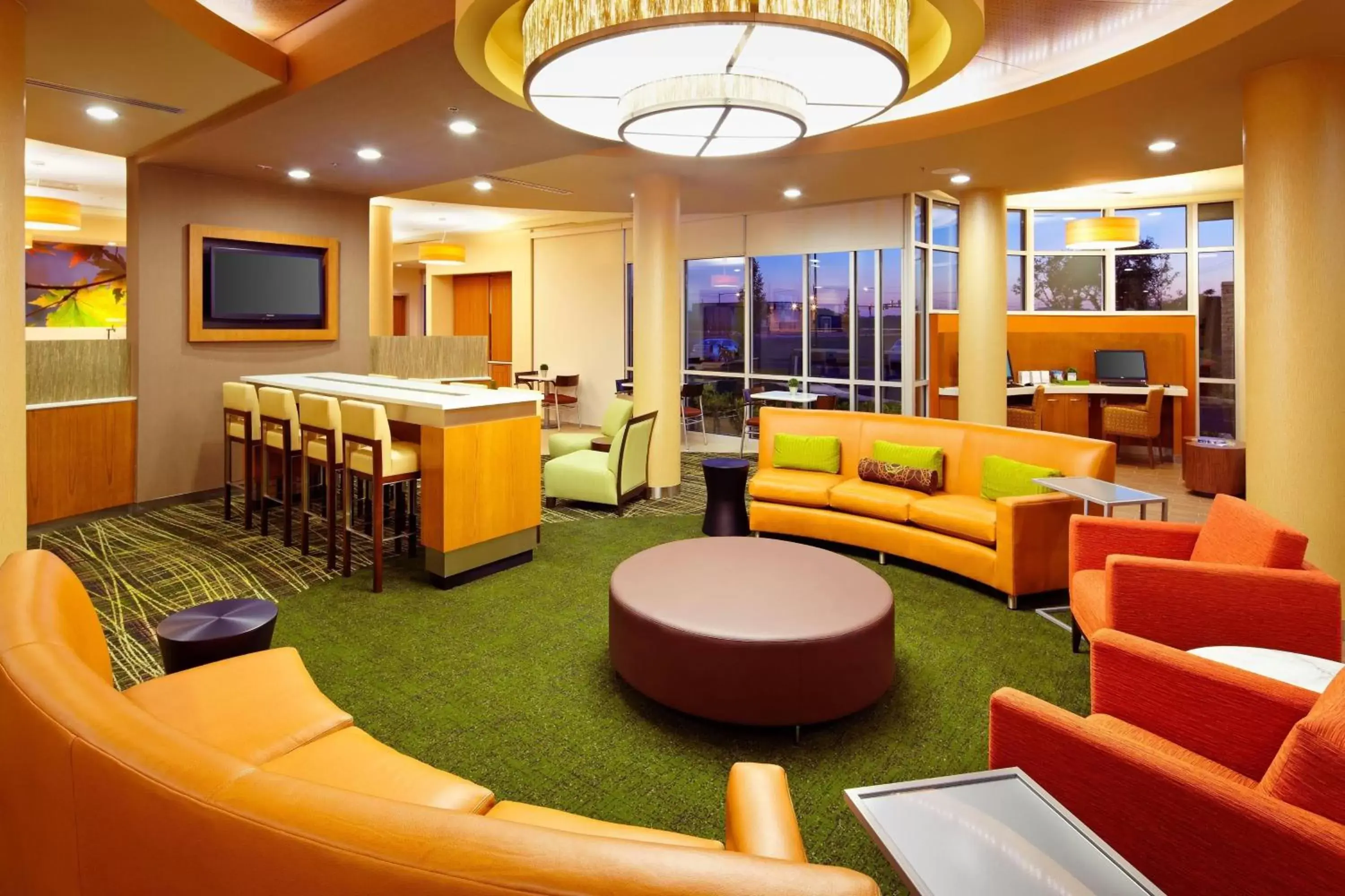 Lobby or reception, Lounge/Bar in SpringHill Suites by Marriott Pittsburgh Latrobe