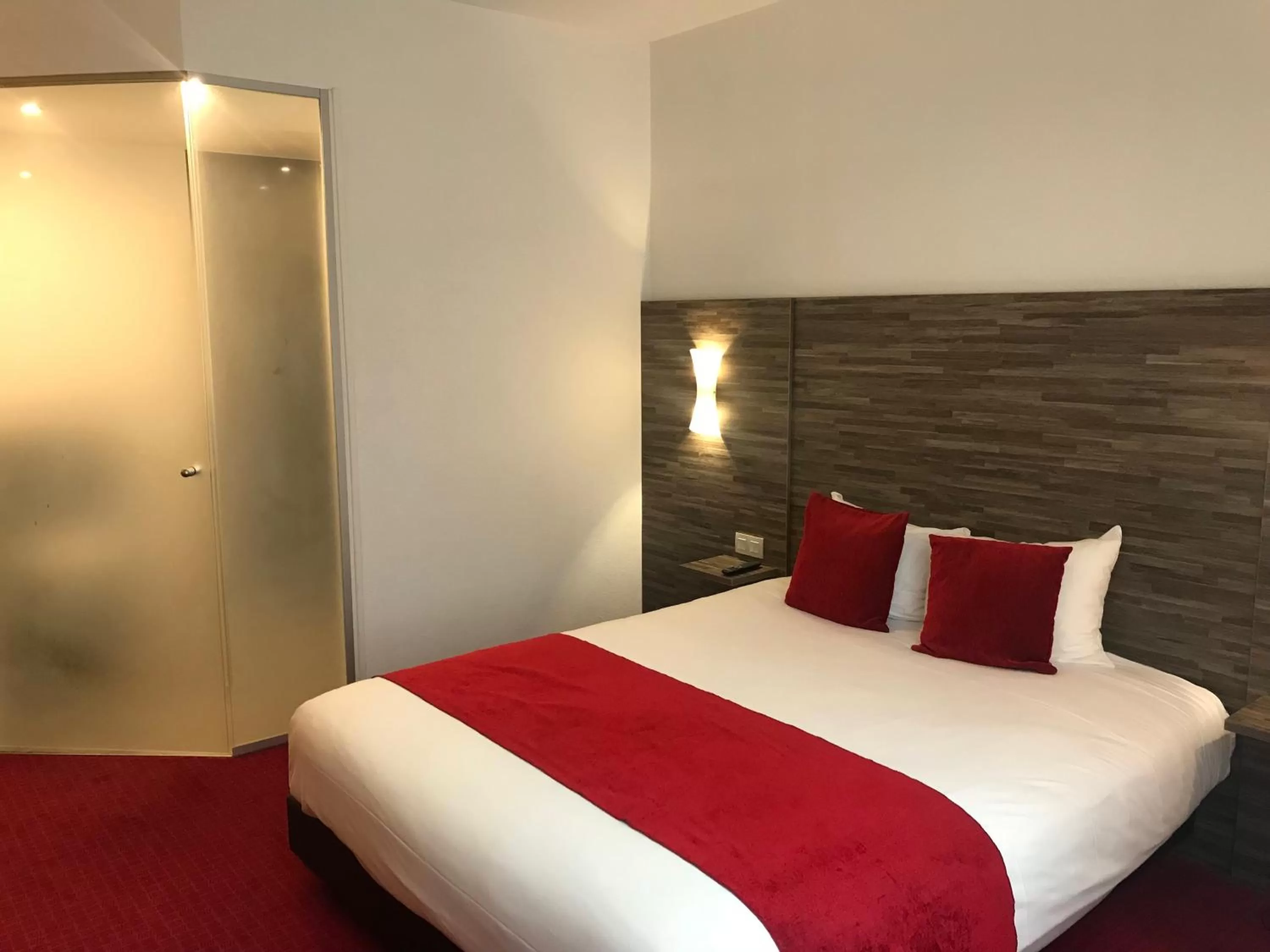 Bedroom, Bed in ibis Styles Rennes Centre Gare Nord
