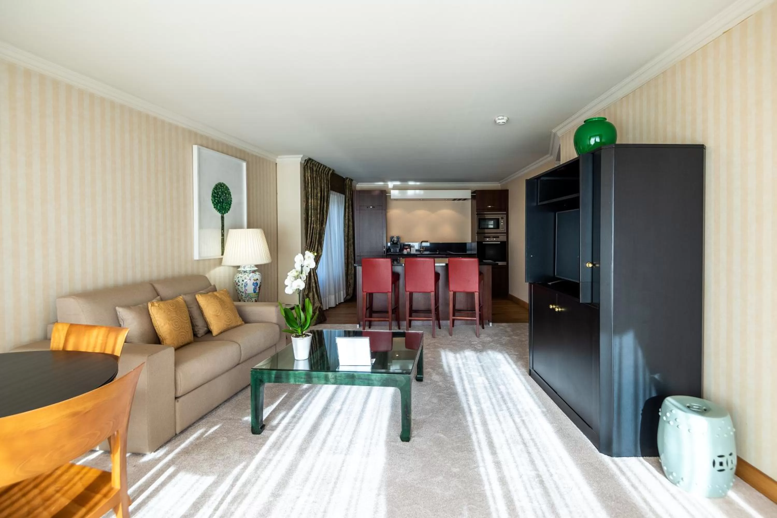 kitchen in Royal Plaza Montreux