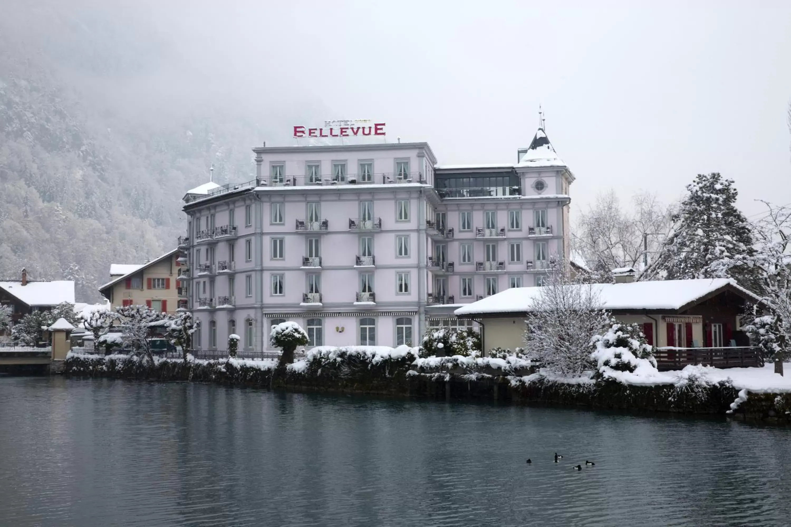 Facade/entrance, Property Building in Boutique Hotel Bellevue