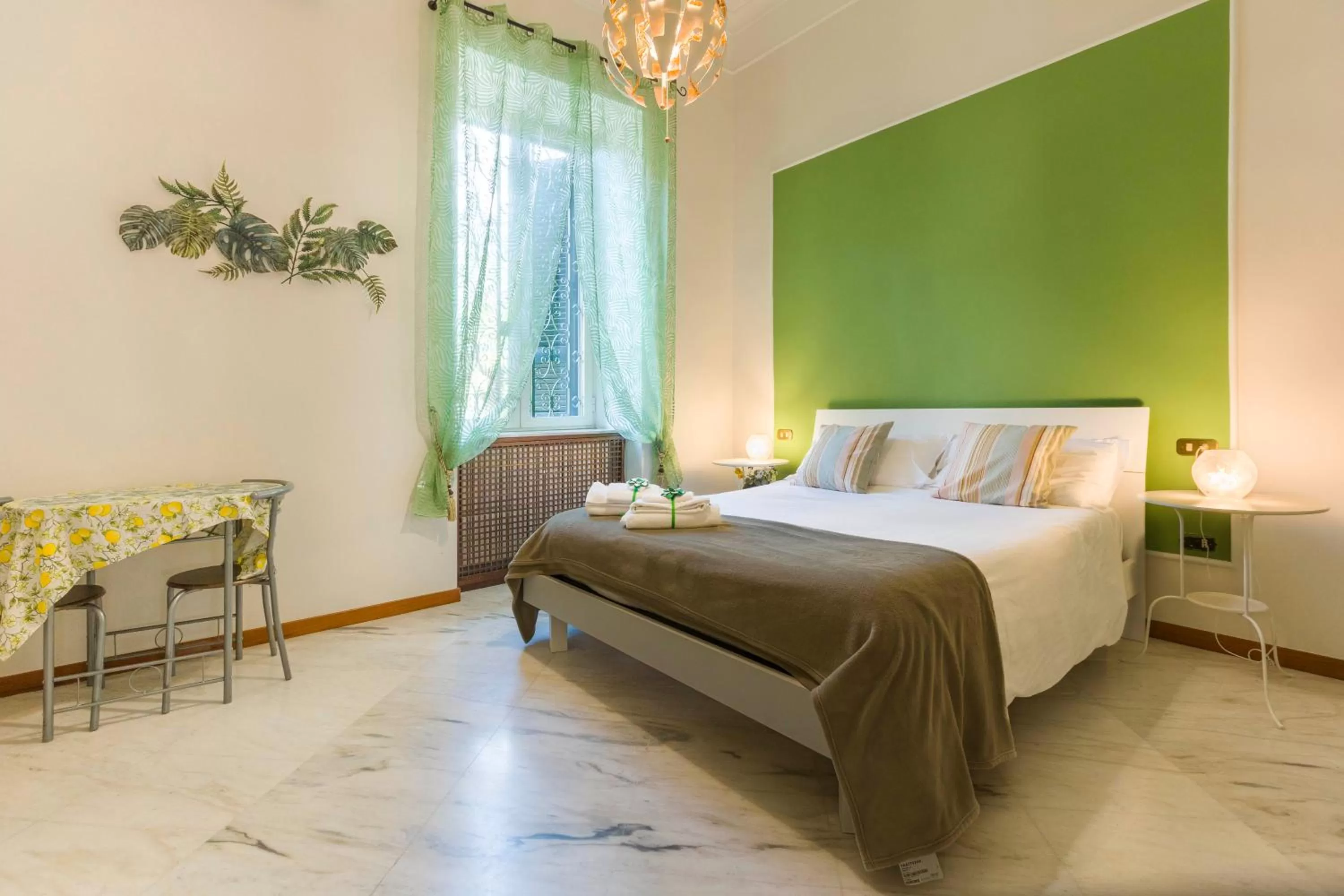 Bed in La Casa Del Sole A Mergellina