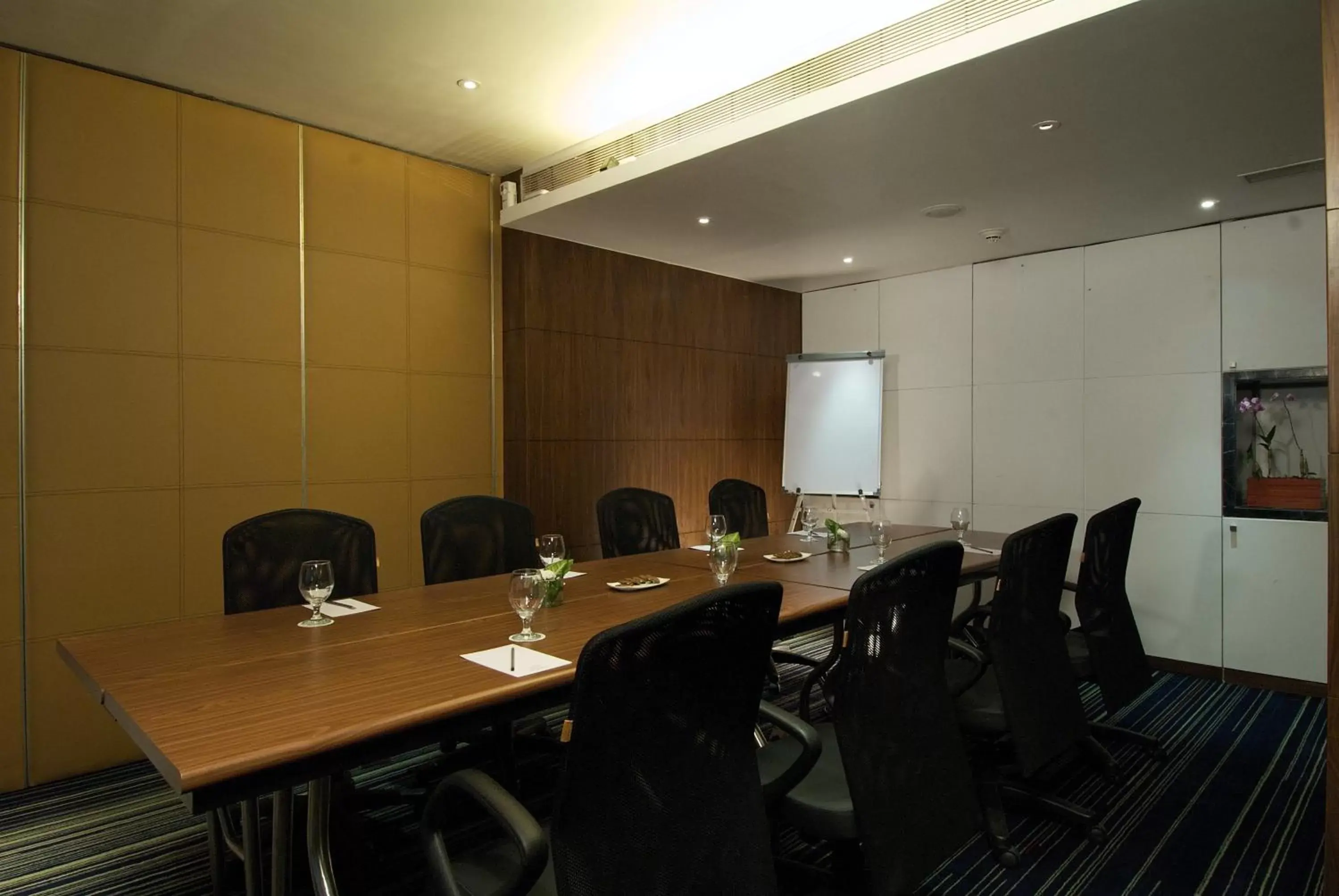 Business facilities in The Regenza By Tunga