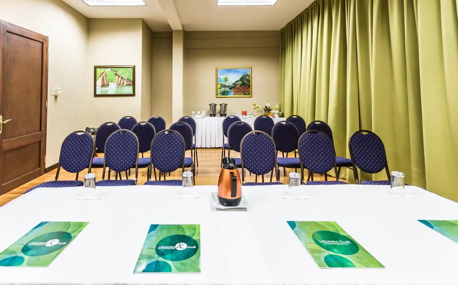 Business facilities in The Liguanea Club