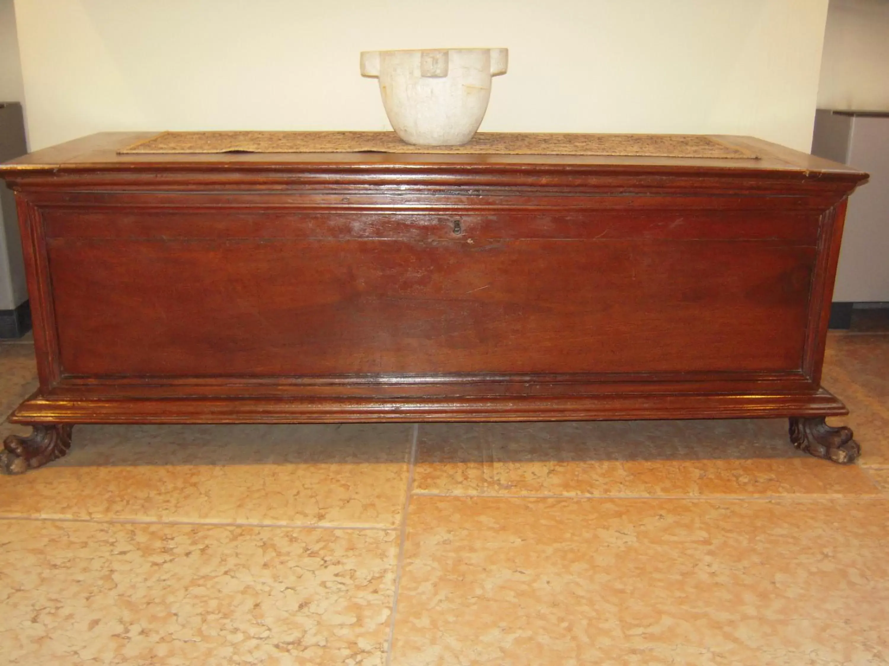 Decorative detail, Bathroom in Albergo Bianchi Stazione