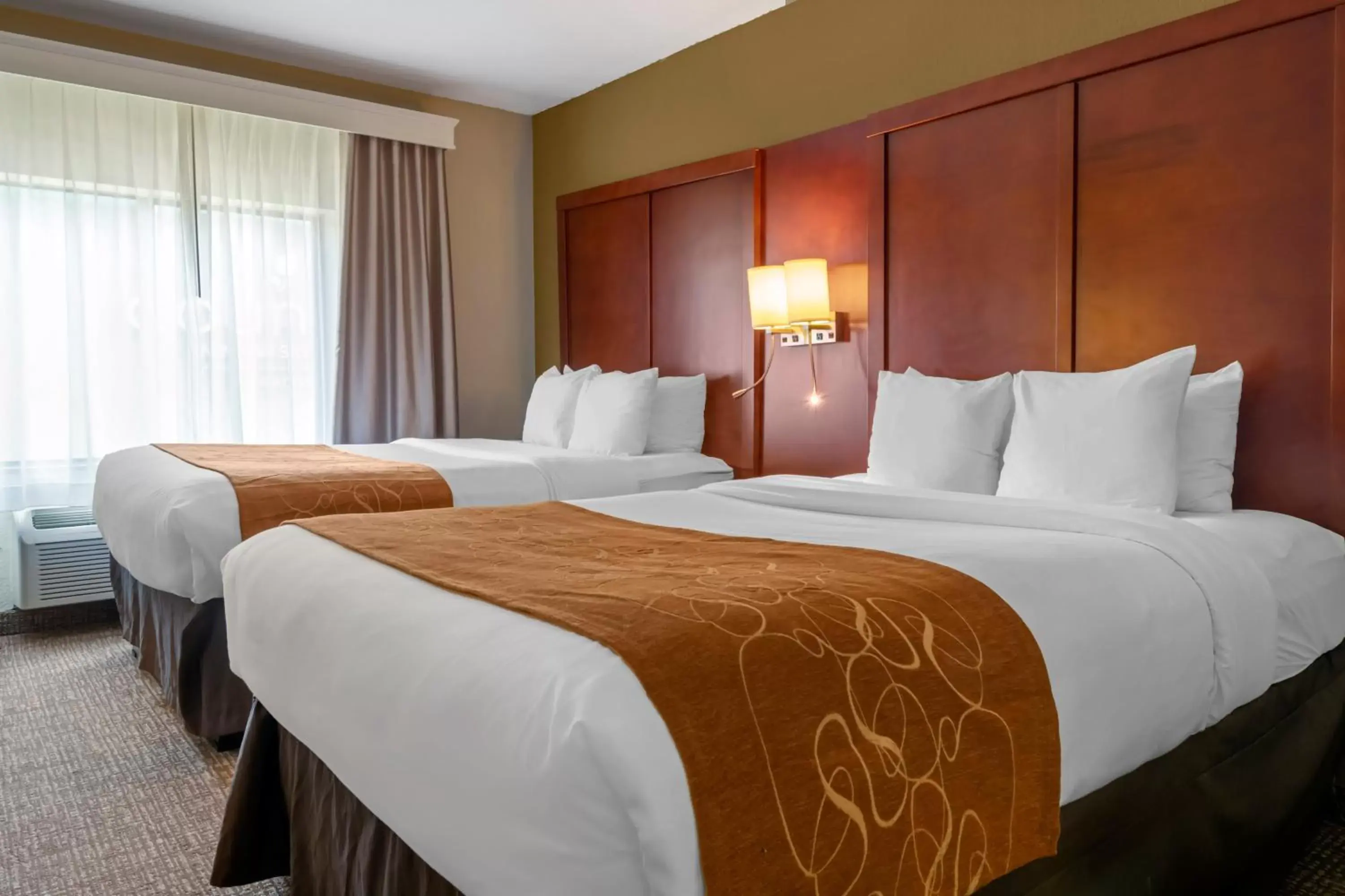Bed in Comfort Suites West Jacksonville