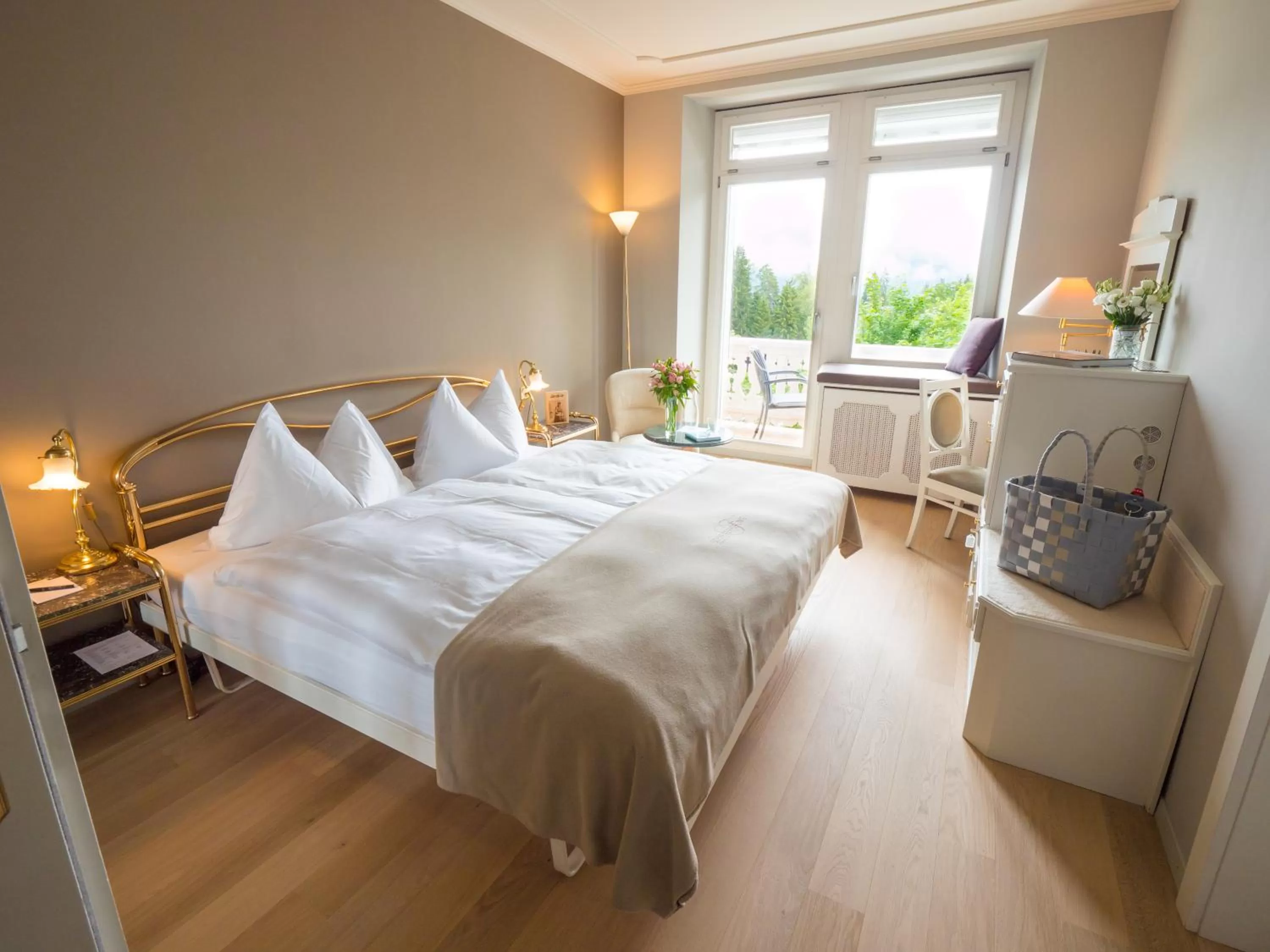 Summer, Bed in Romantik Hotel Schweizerhof & Spa Flims