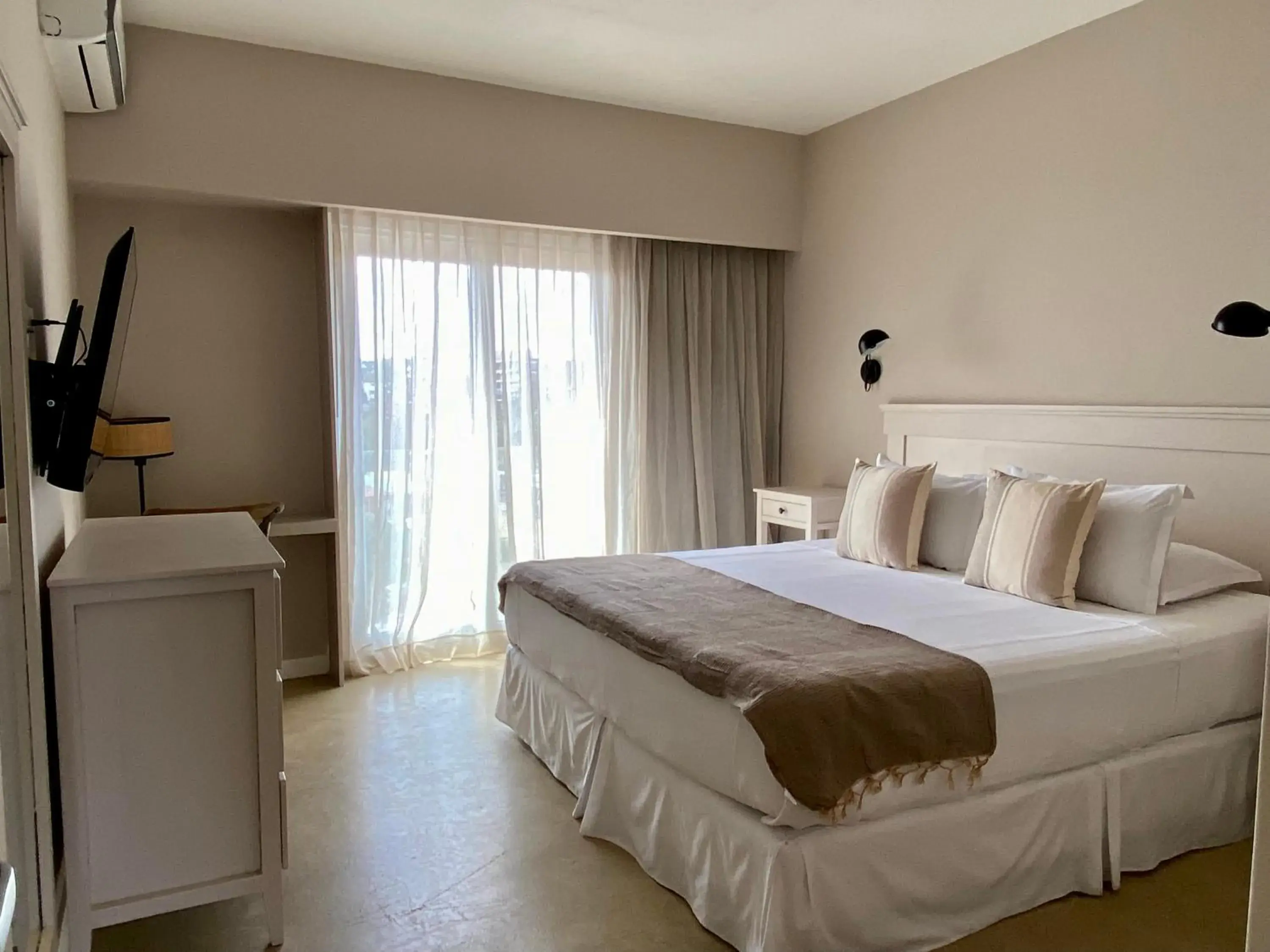 Bedroom, Bed in Serena Hotel - Exclusivo Adultos