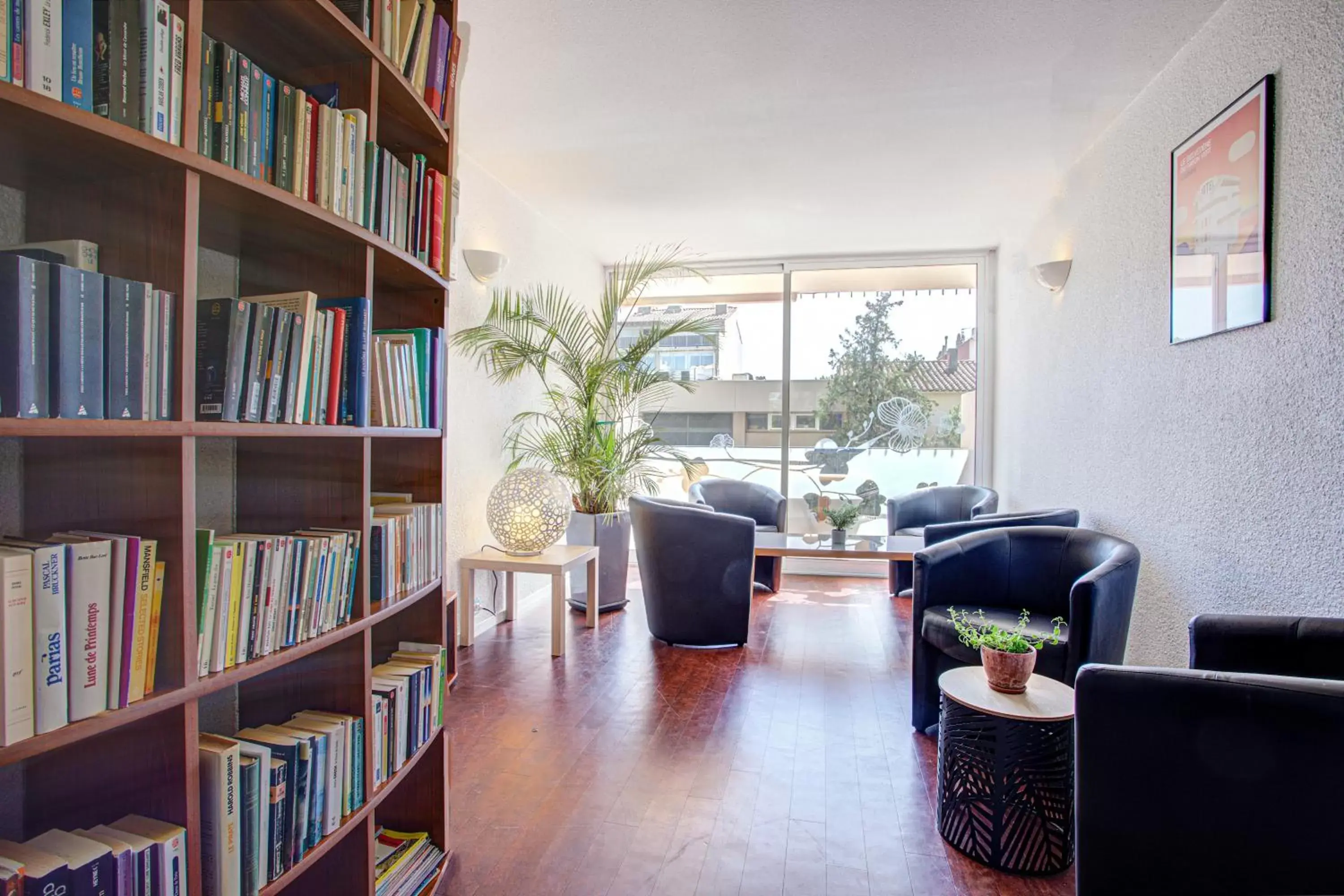 Library in Hotel Centre Plage