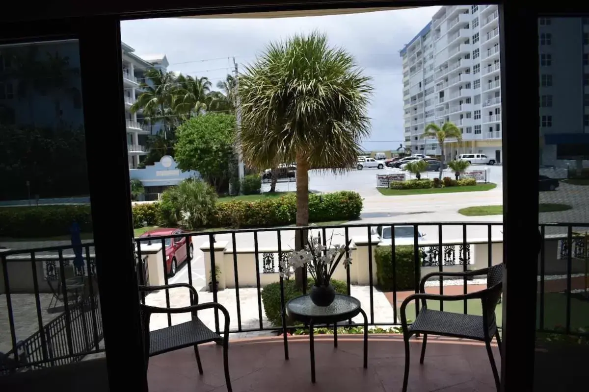 Balcony/Terrace in Avalon Resort of Deerfield Beach
