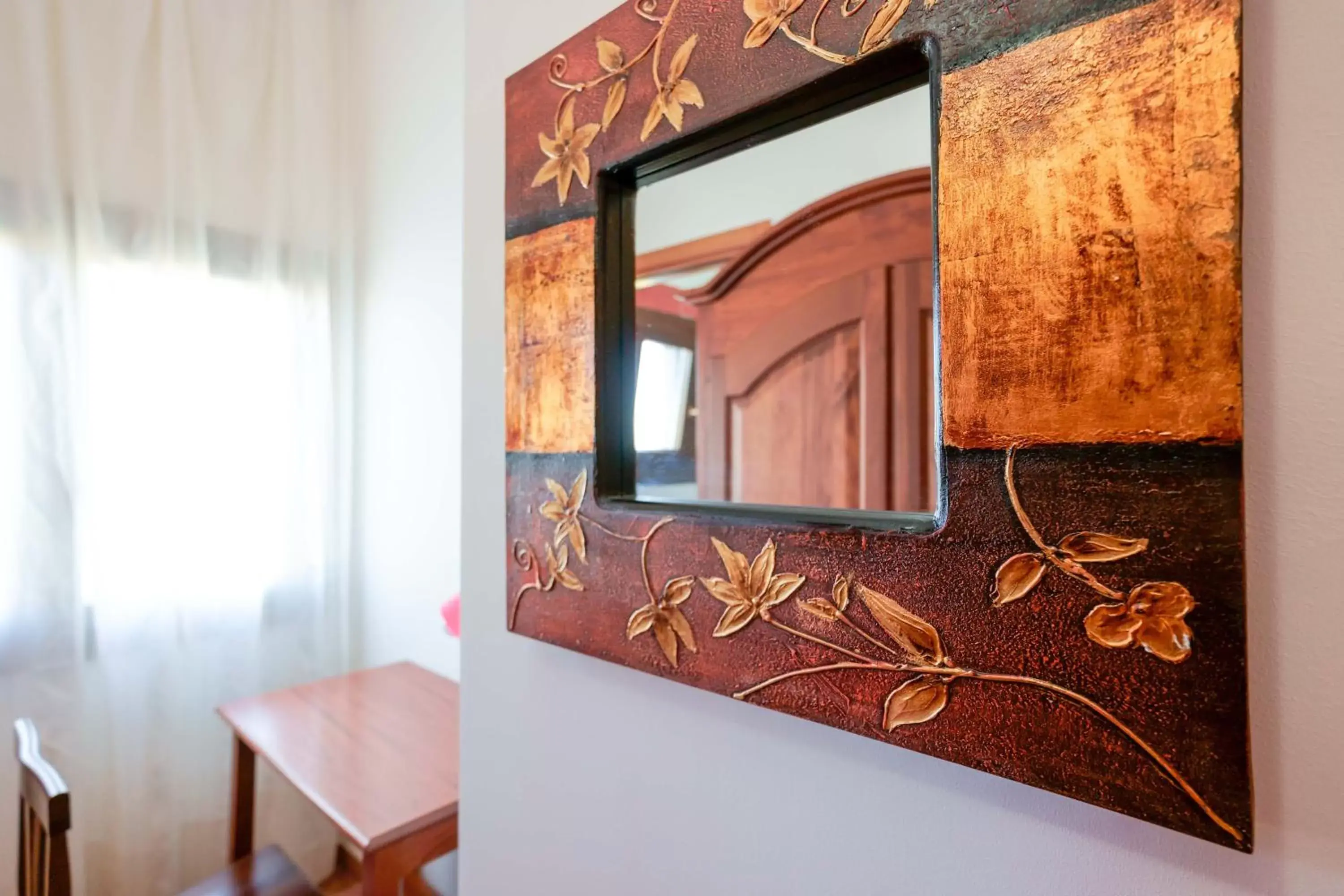 TV/Entertainment Center in Bed and Breakfast Cairoli Exclusive Room