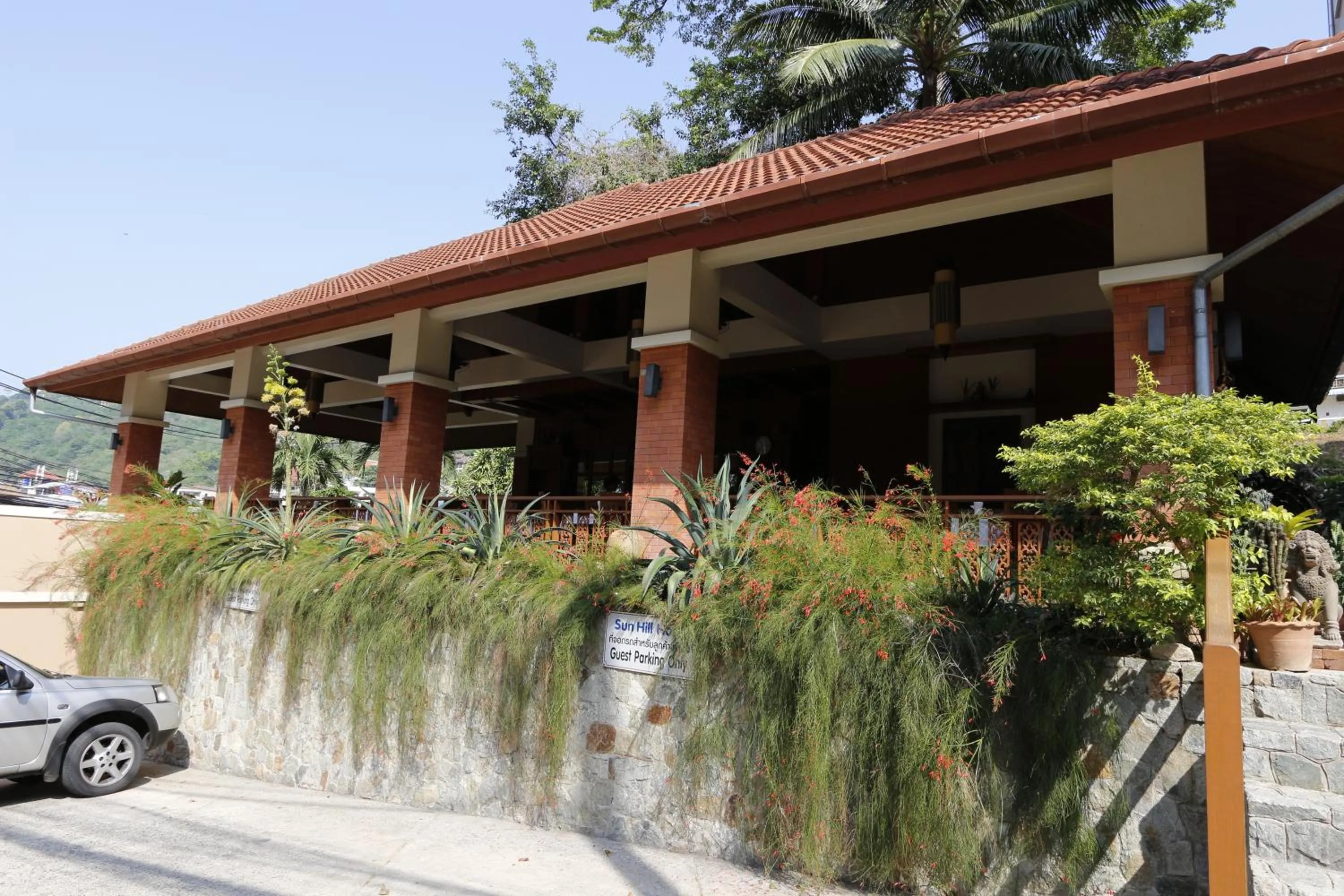 Restaurant/places to eat in Sun Hill Hotel Patong