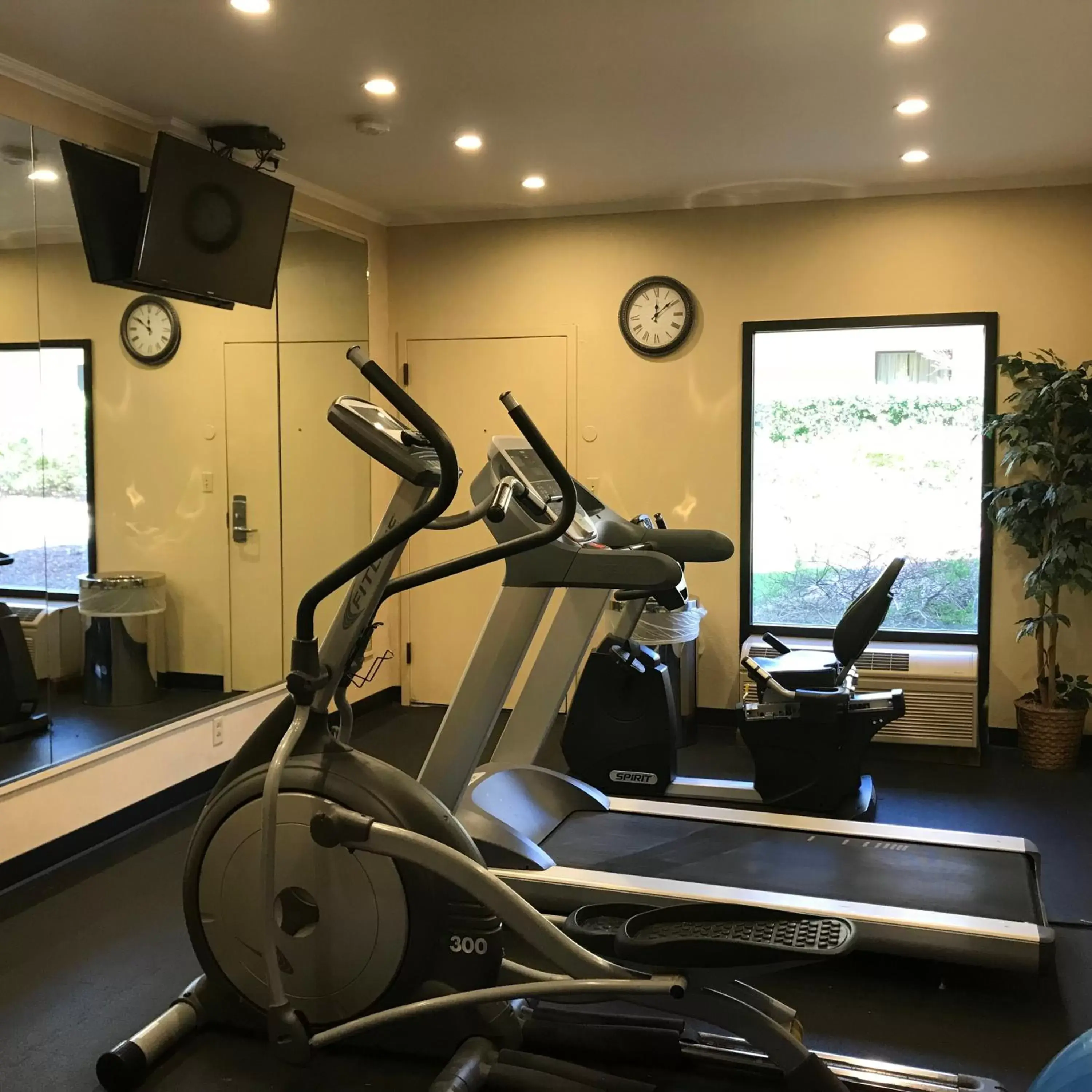 Fitness centre/facilities, Fitness Center/Facilities in SureStay Plus Hotel by Best Western Southern Pines Pinehurst