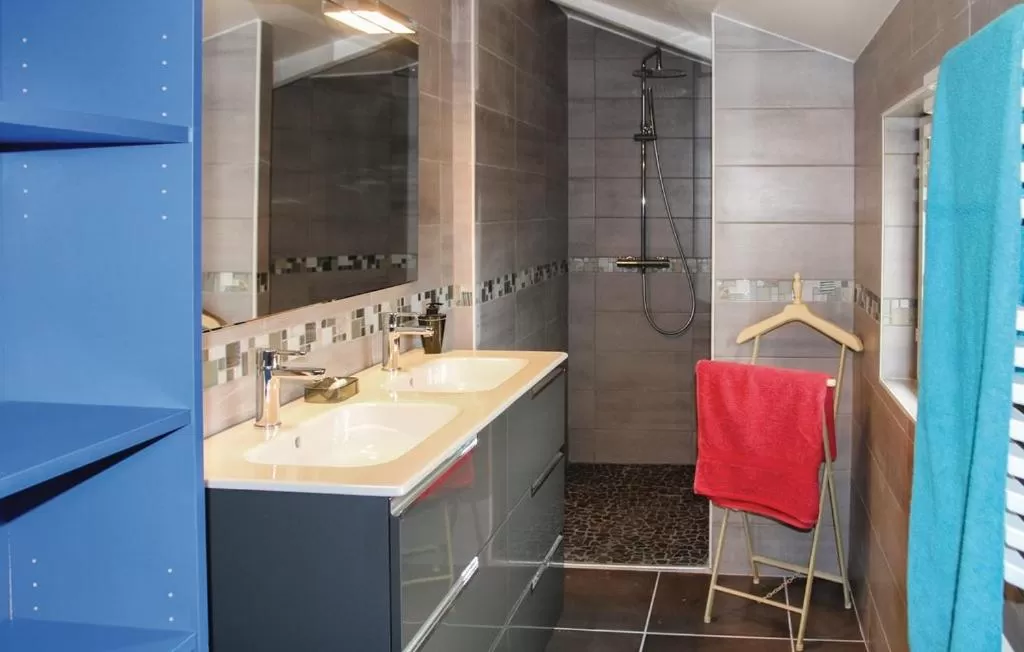 LES JARDINS DE LA CATHÉDRALE chambres d Hôtes gîte de groupe