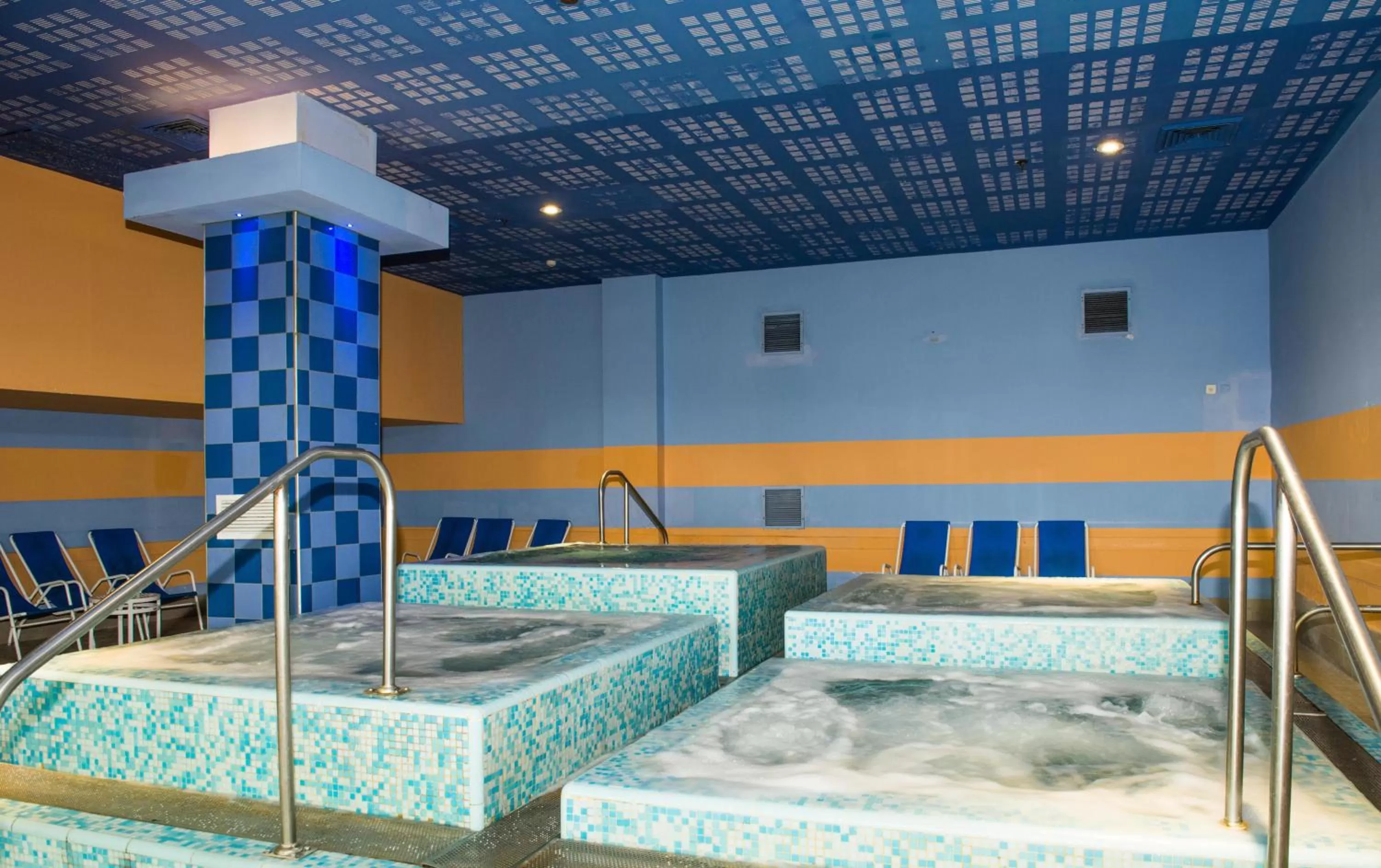 Hot Tub in Club Hotel Eilat - All Suites Hotel