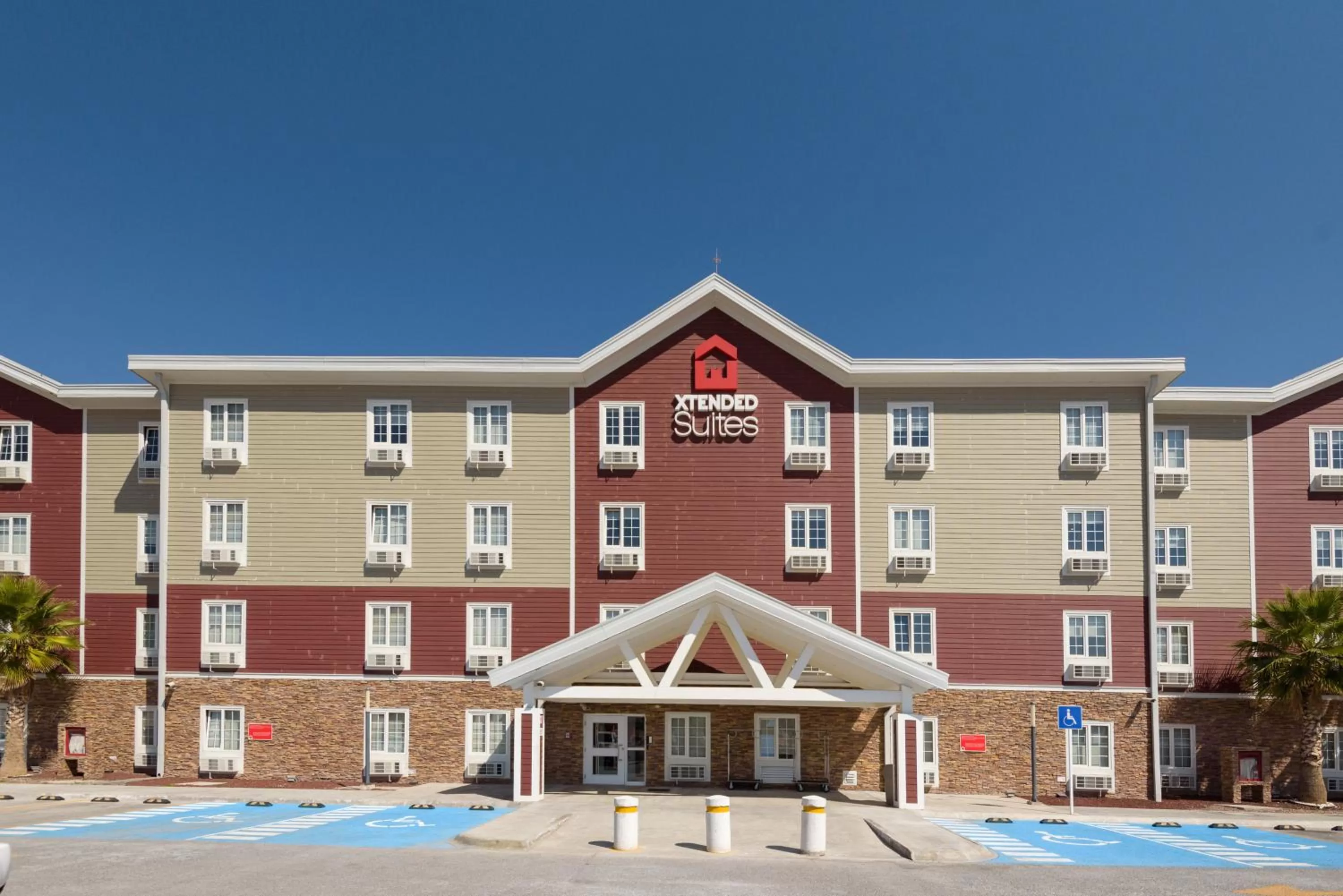 Property building in Extended Suites Coatzacoalcos Forum