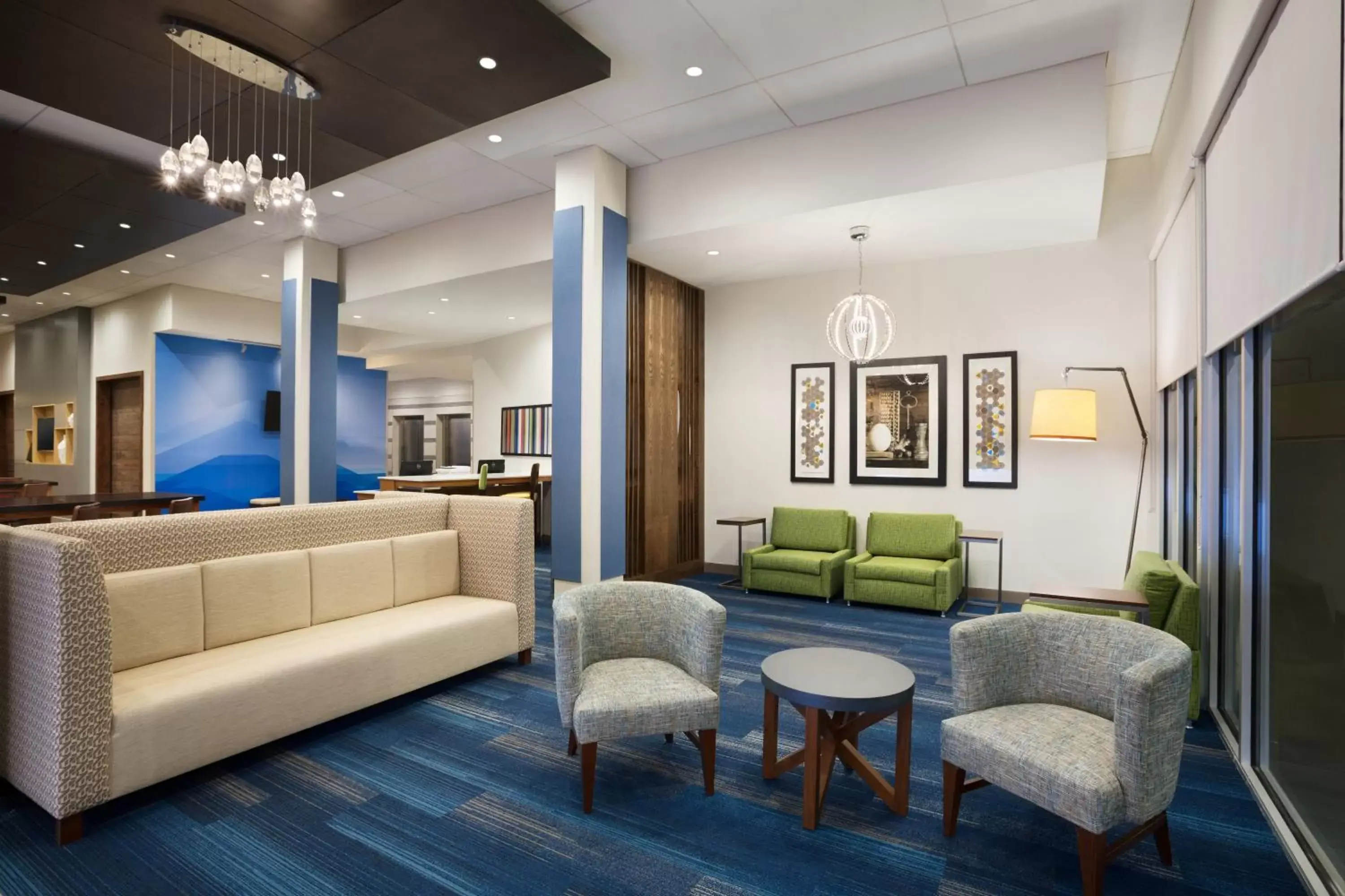 Property building, Lobby/Reception in Holiday Inn Express & Suites - McAllen - Medical Center Area, an IHG Hotel