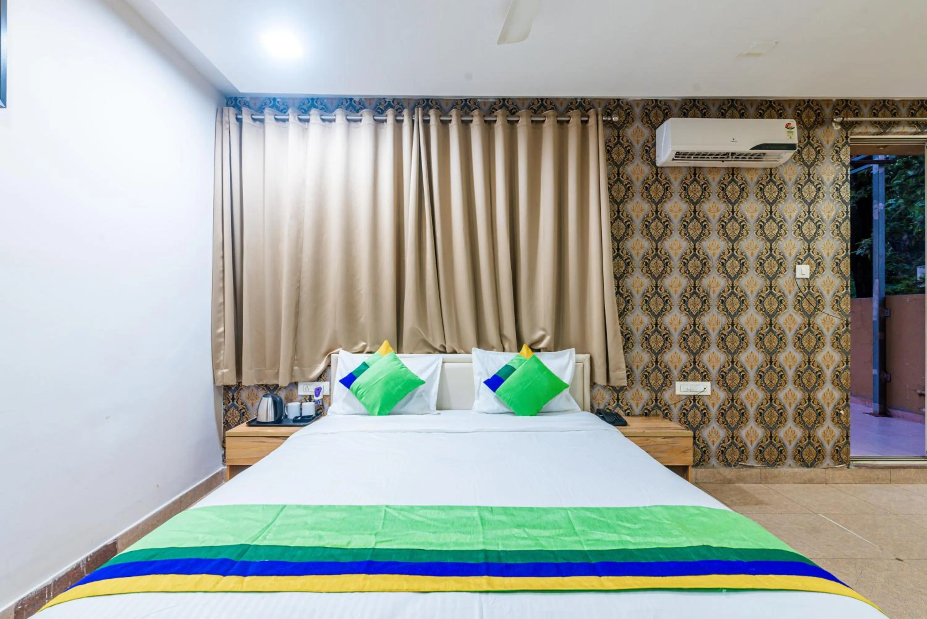 Bedroom in Treebo Trend Spring Brooks - Koregaon Park