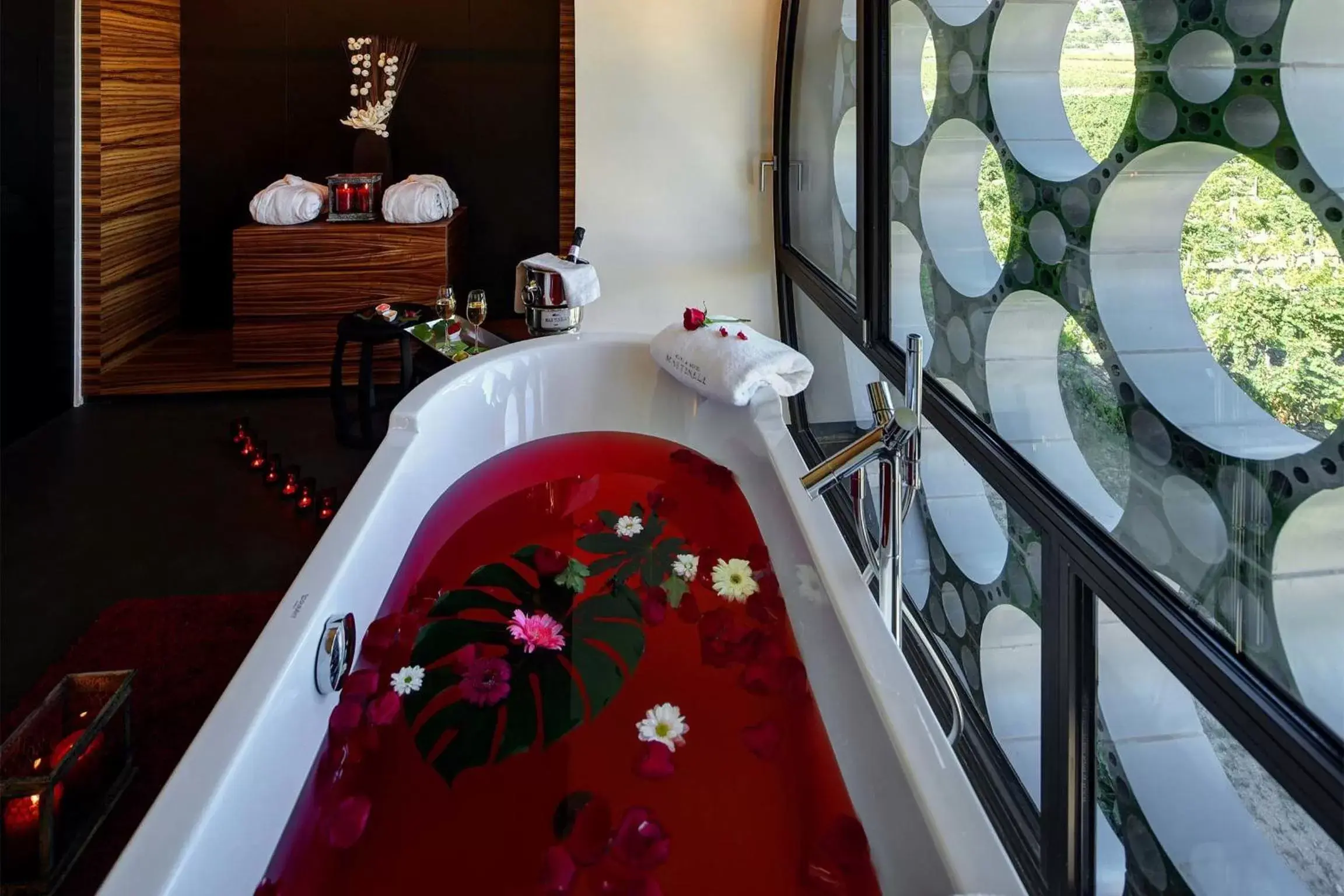 Bathroom, Spa/Wellness in Mastinell Cava & Boutique Hotel by Olivia Hotels Collection