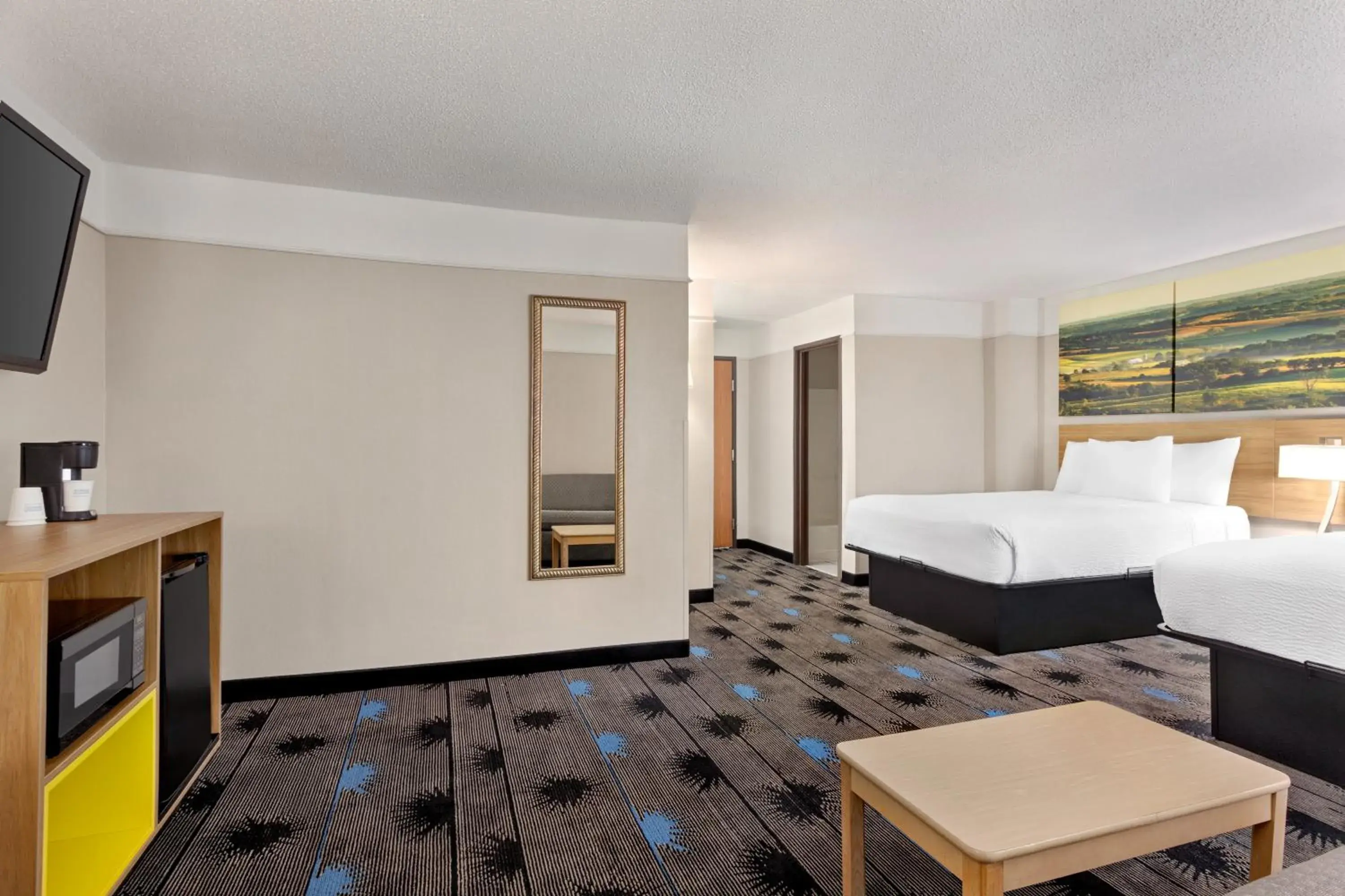 Photo of the whole room in Days Inn by Wyndham Kansas City International Airport